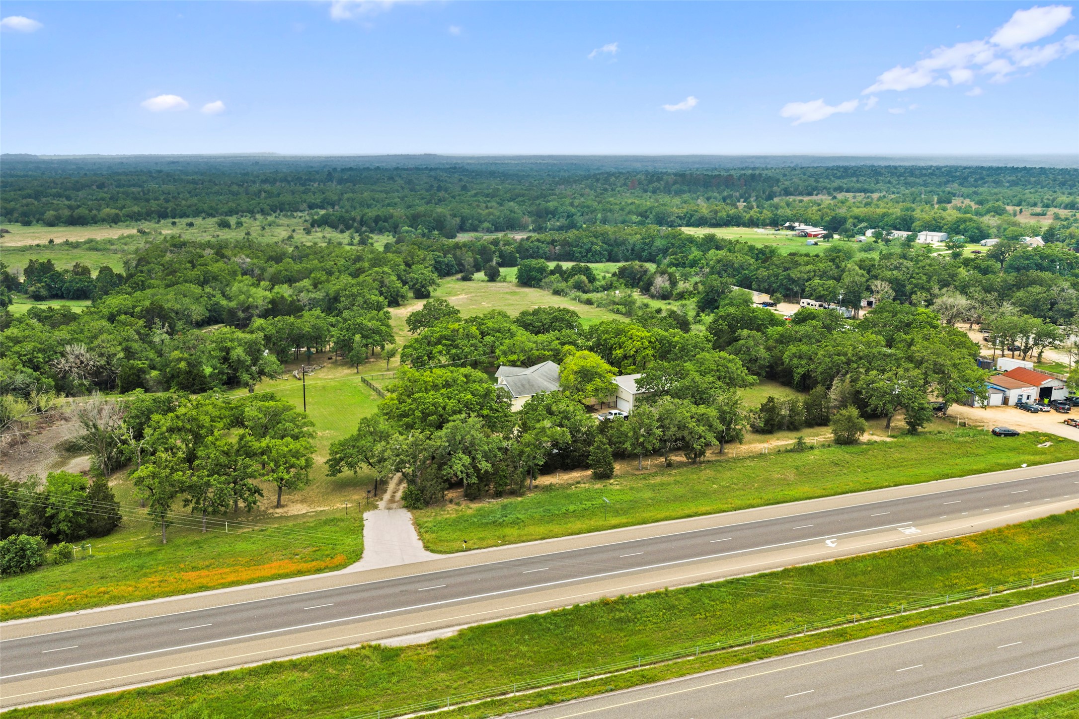 main property photo 13
