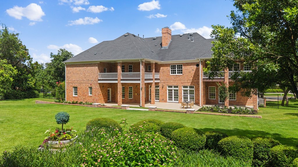 main property photo 26