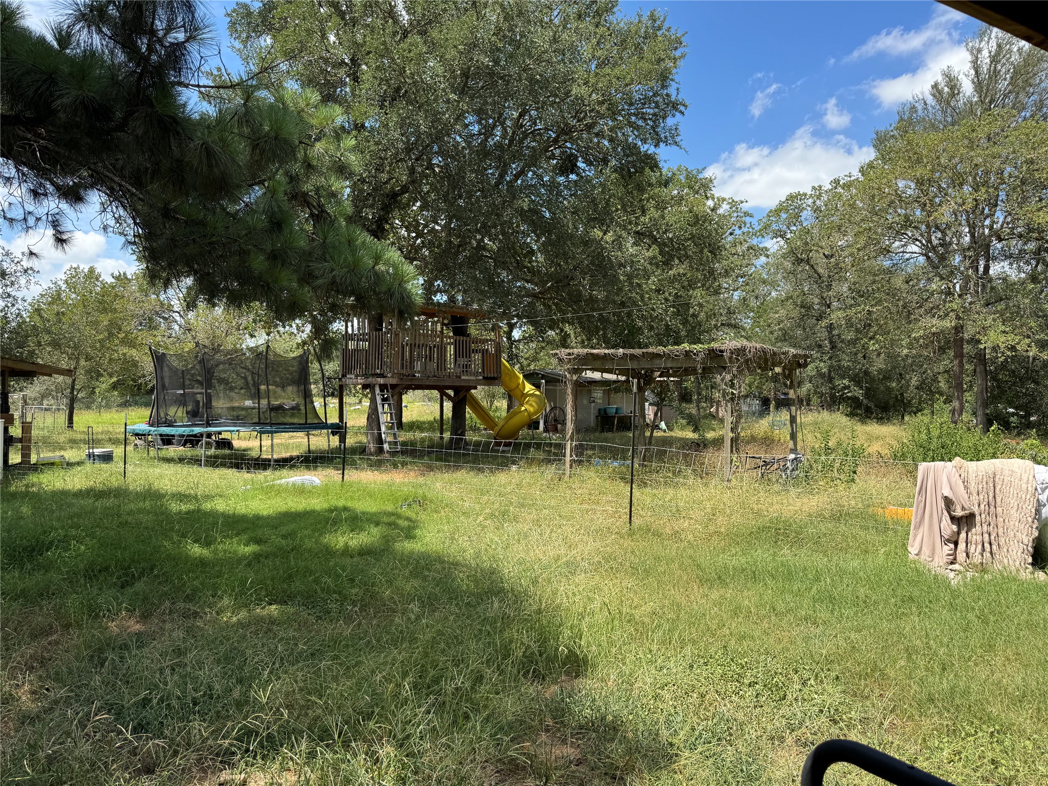 main property photo 25