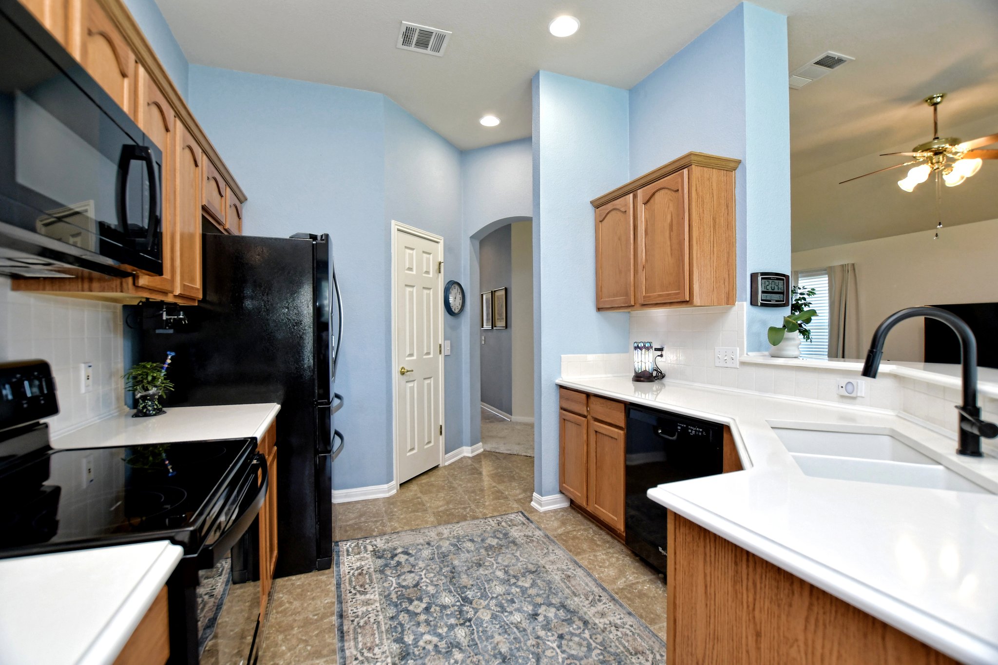 main property photo 13