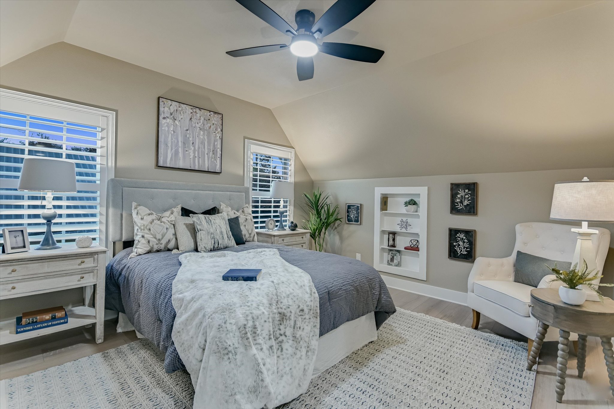 main property photo 22