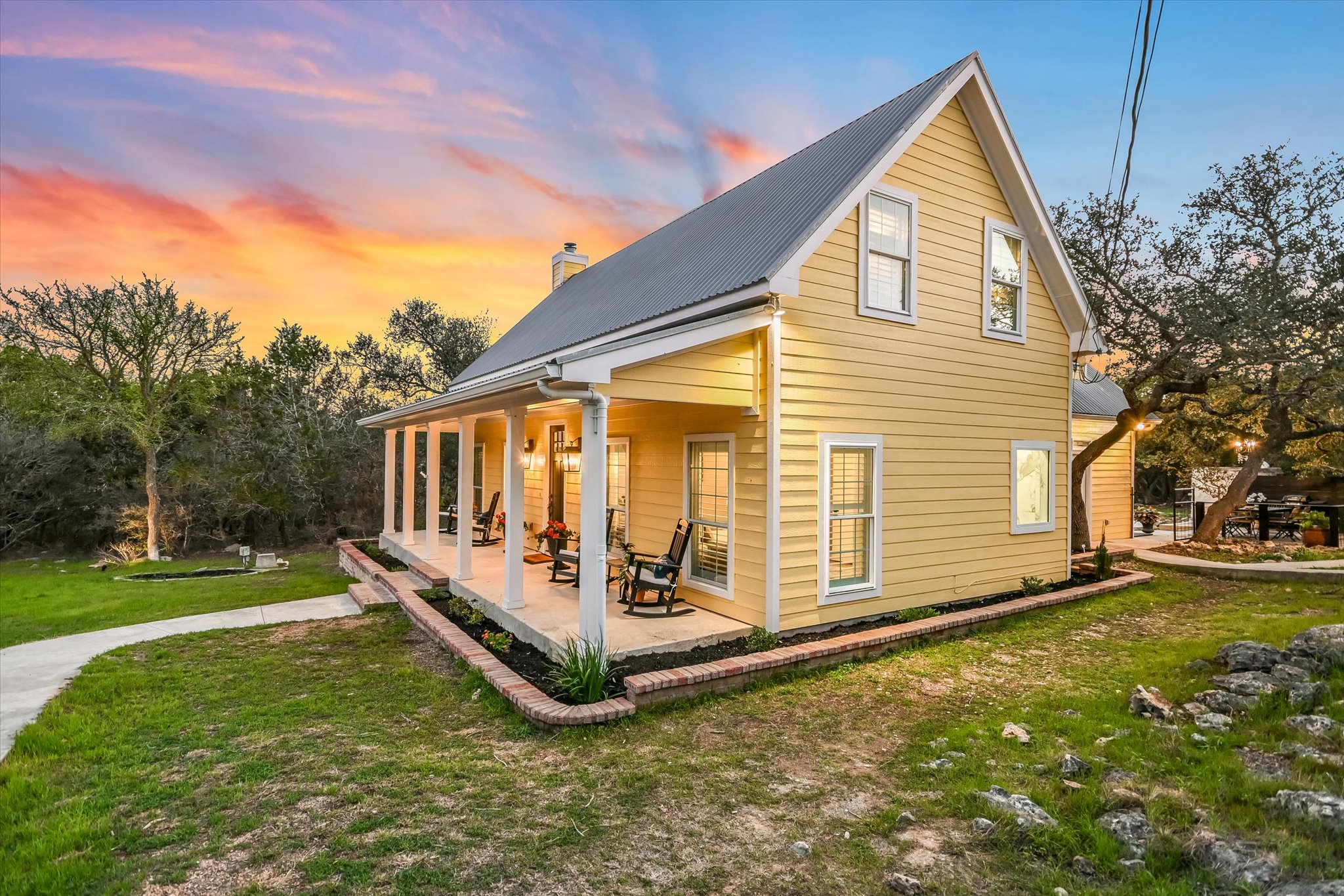 main property photo 32