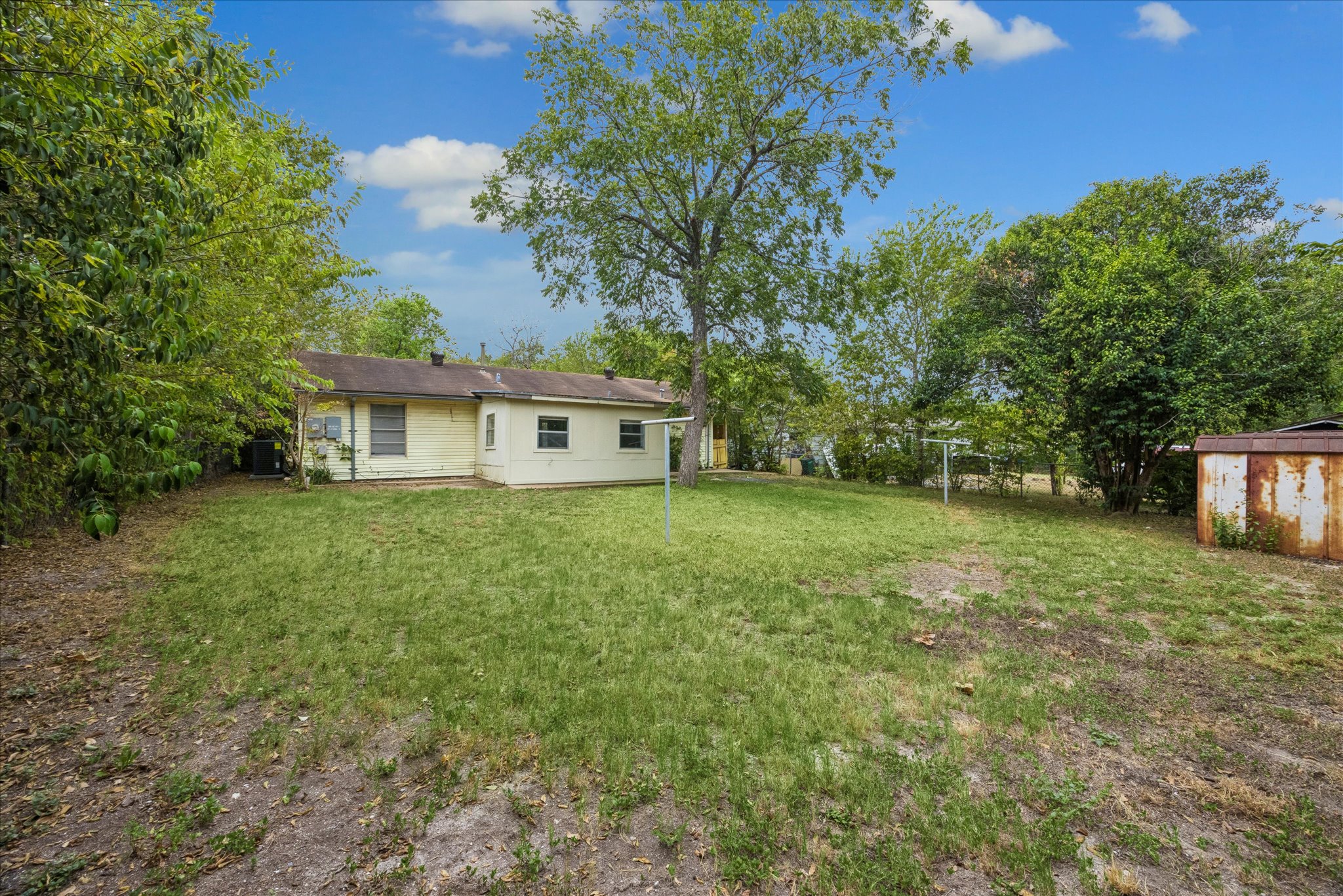 main property photo 20
