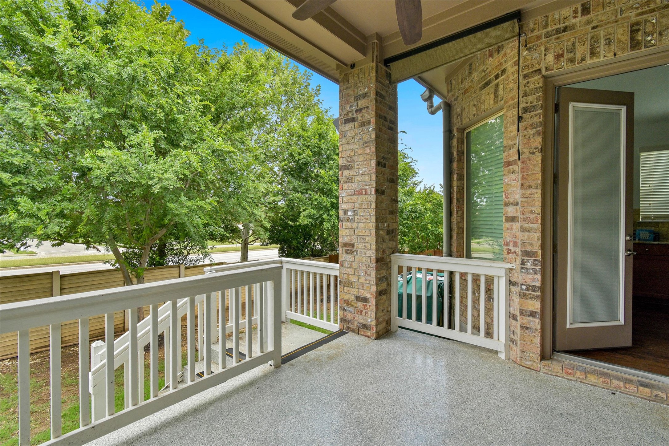 main property photo 33
