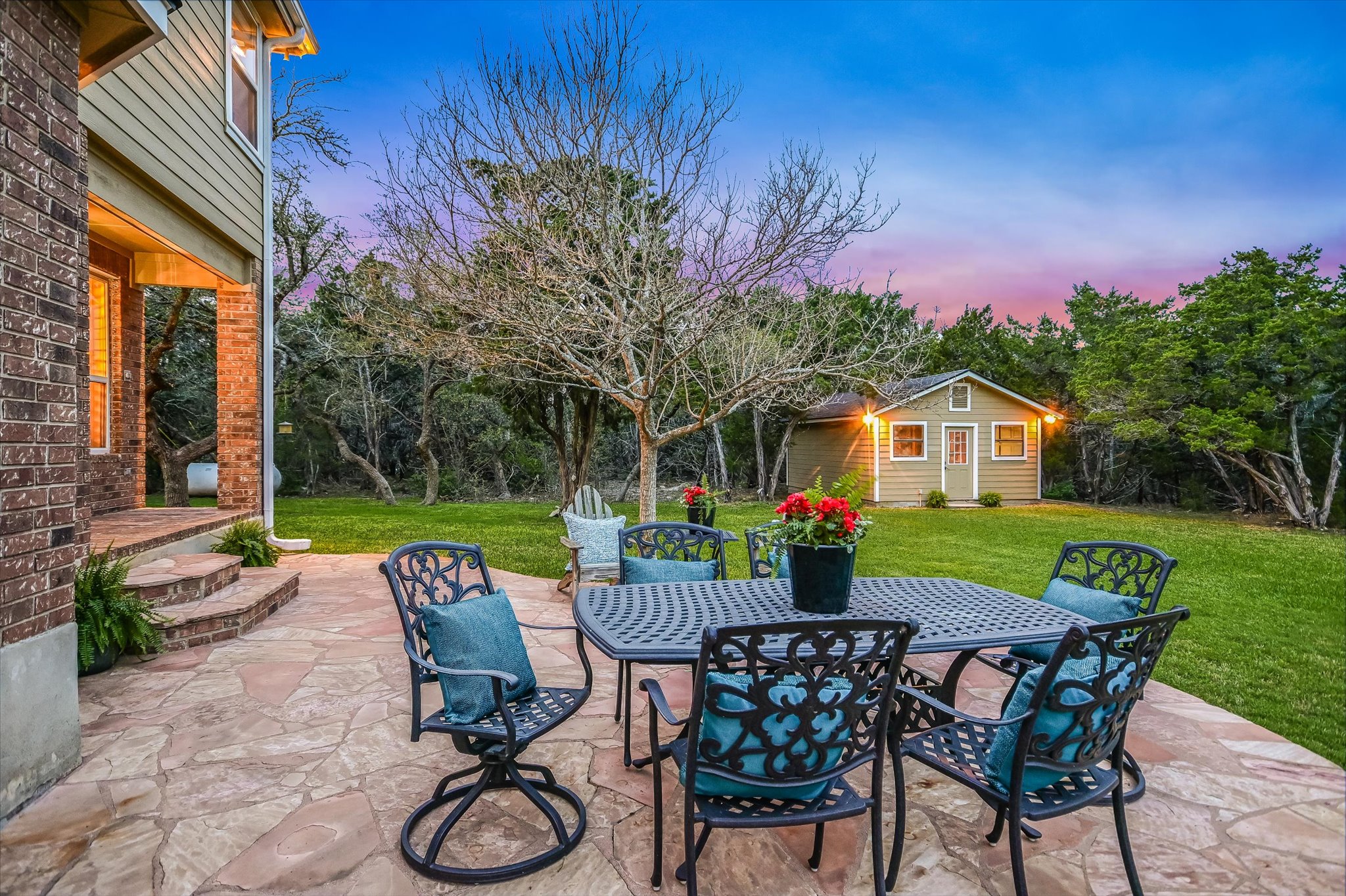 main property photo 22