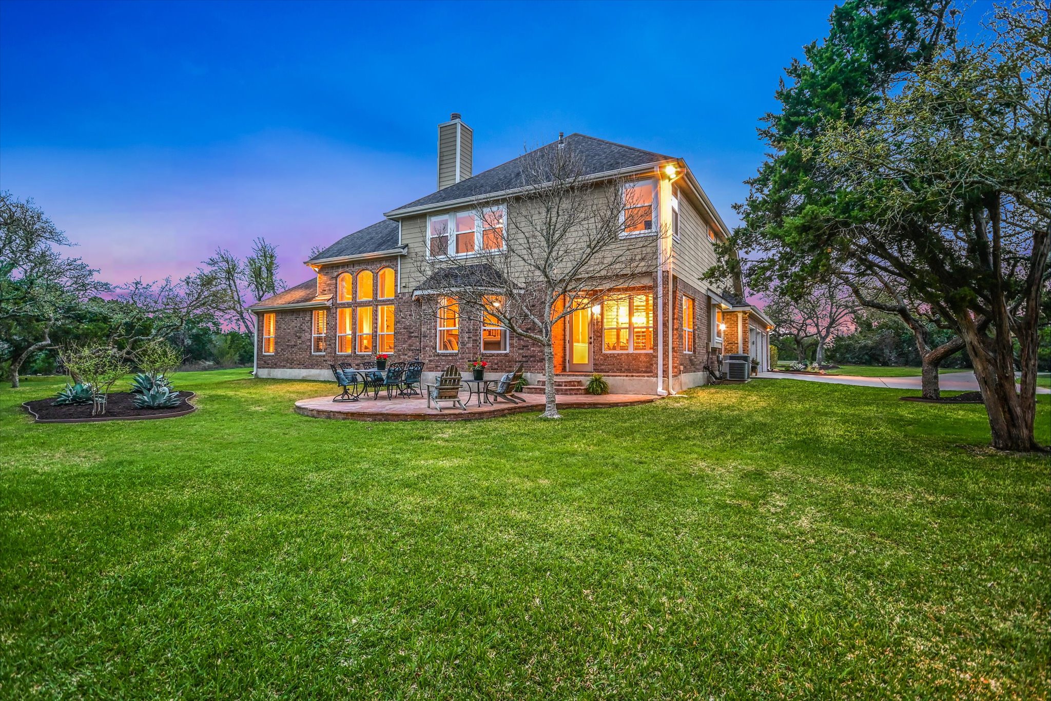 main property photo 24