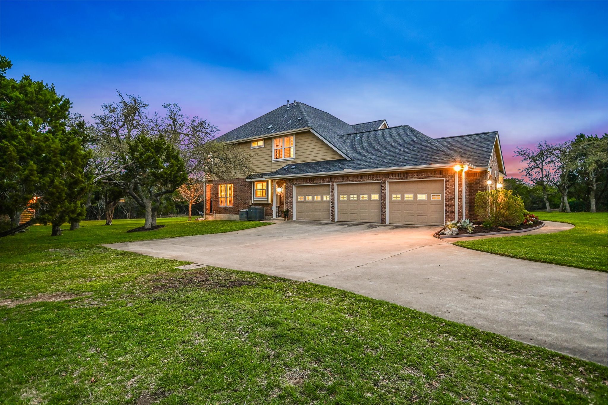 main property photo 26