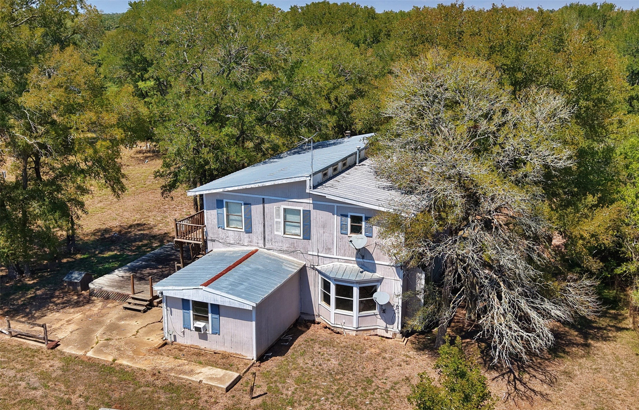 main property photo 6