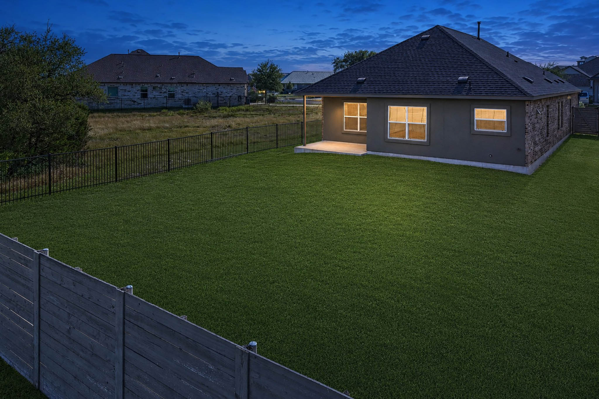 main property photo 26
