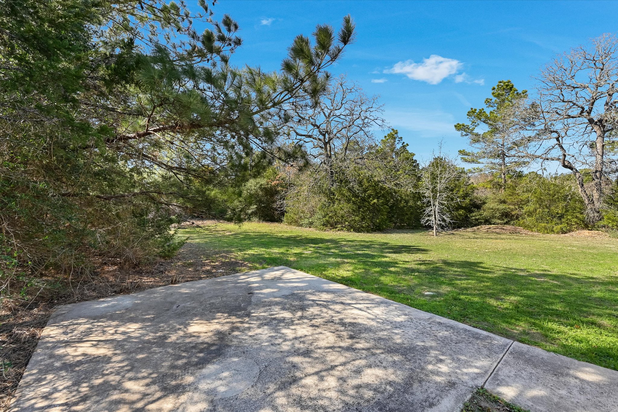 main property photo 16