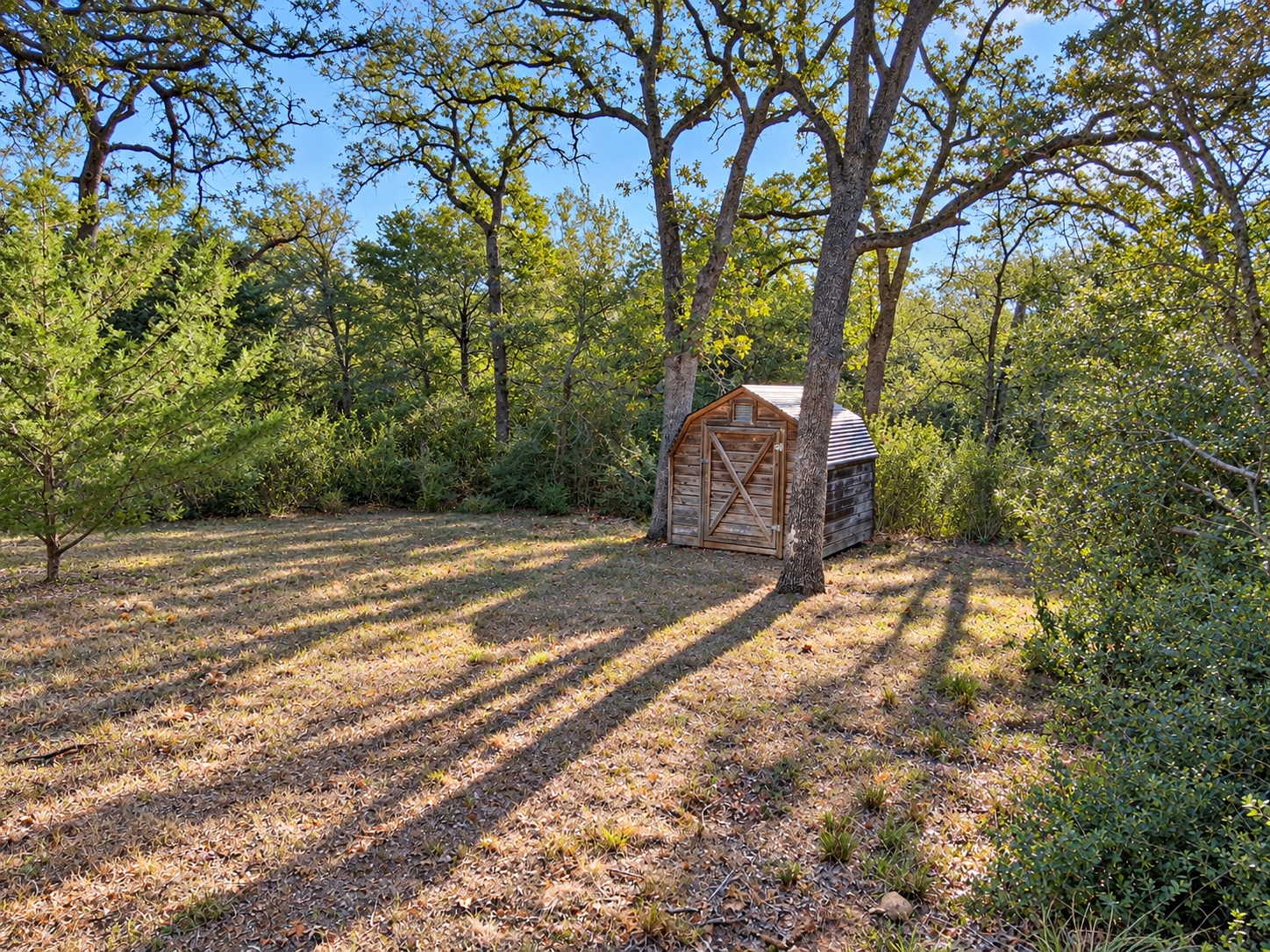 main property photo 19