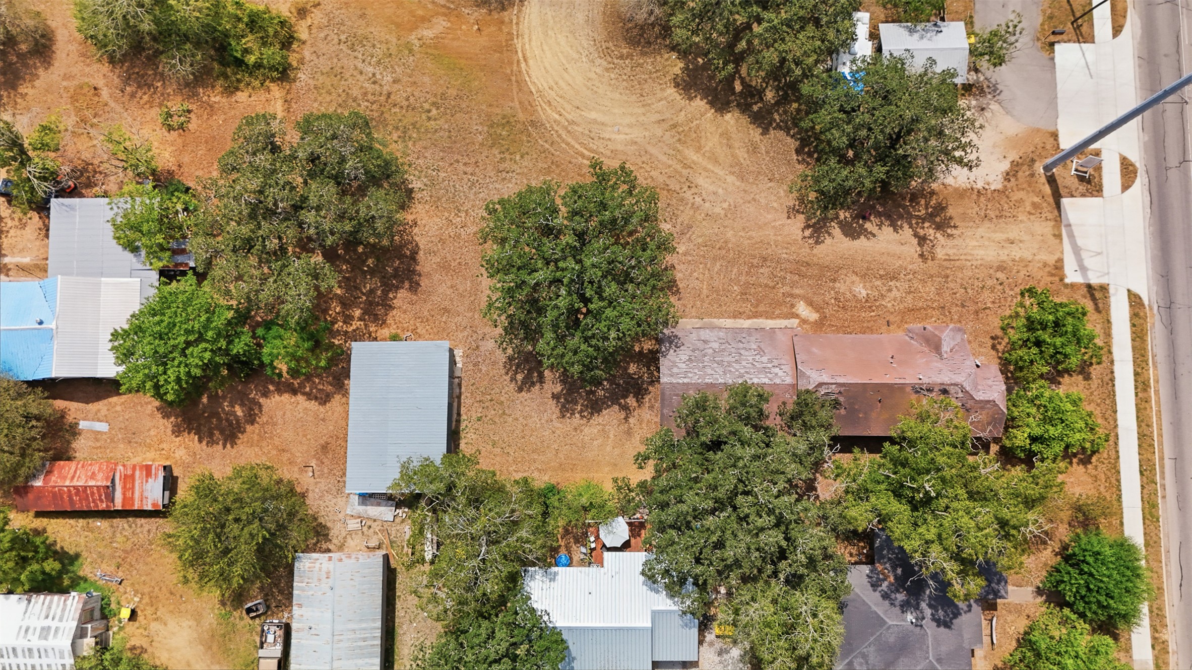 main property photo 18