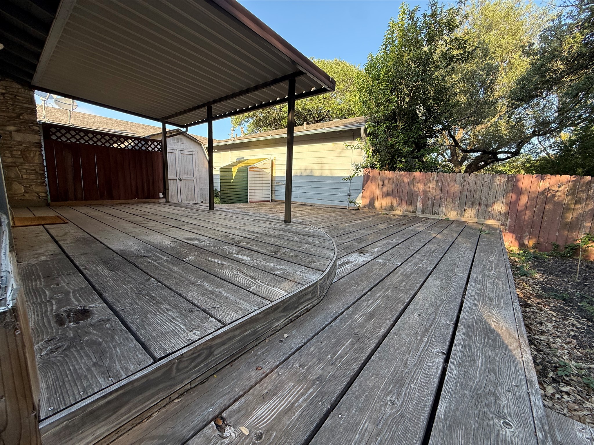 main property photo 7