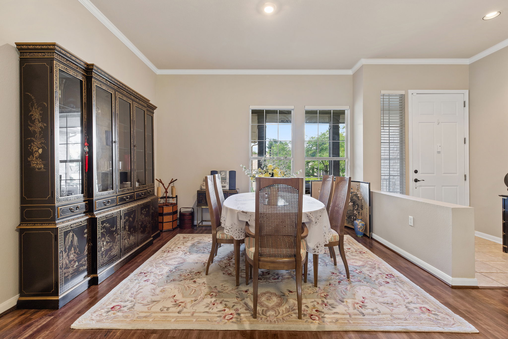 main property photo 5
