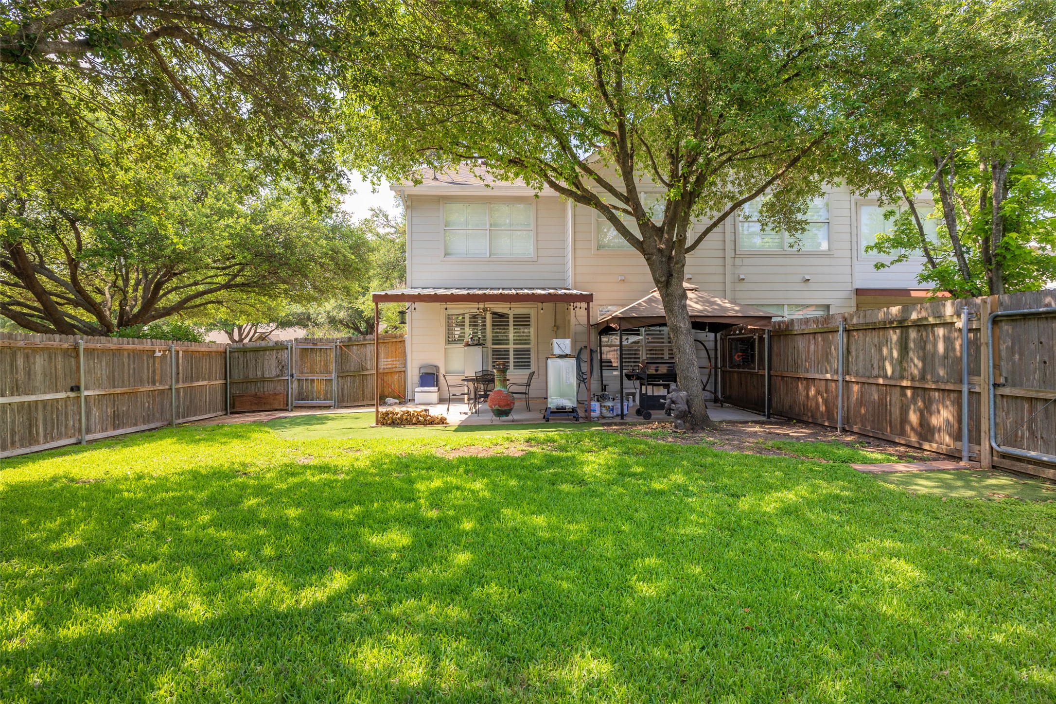 main property photo 31