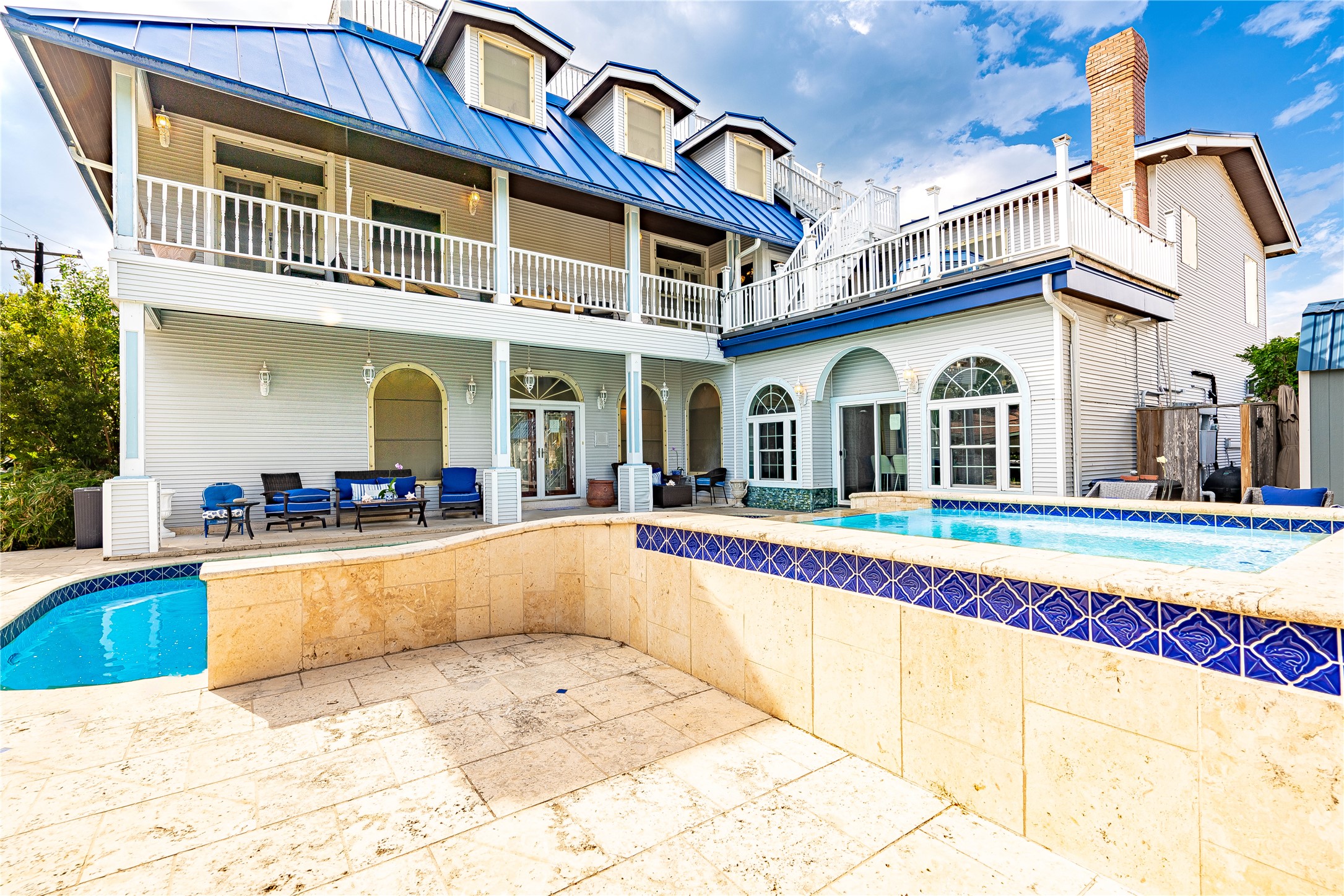 main property photo 19