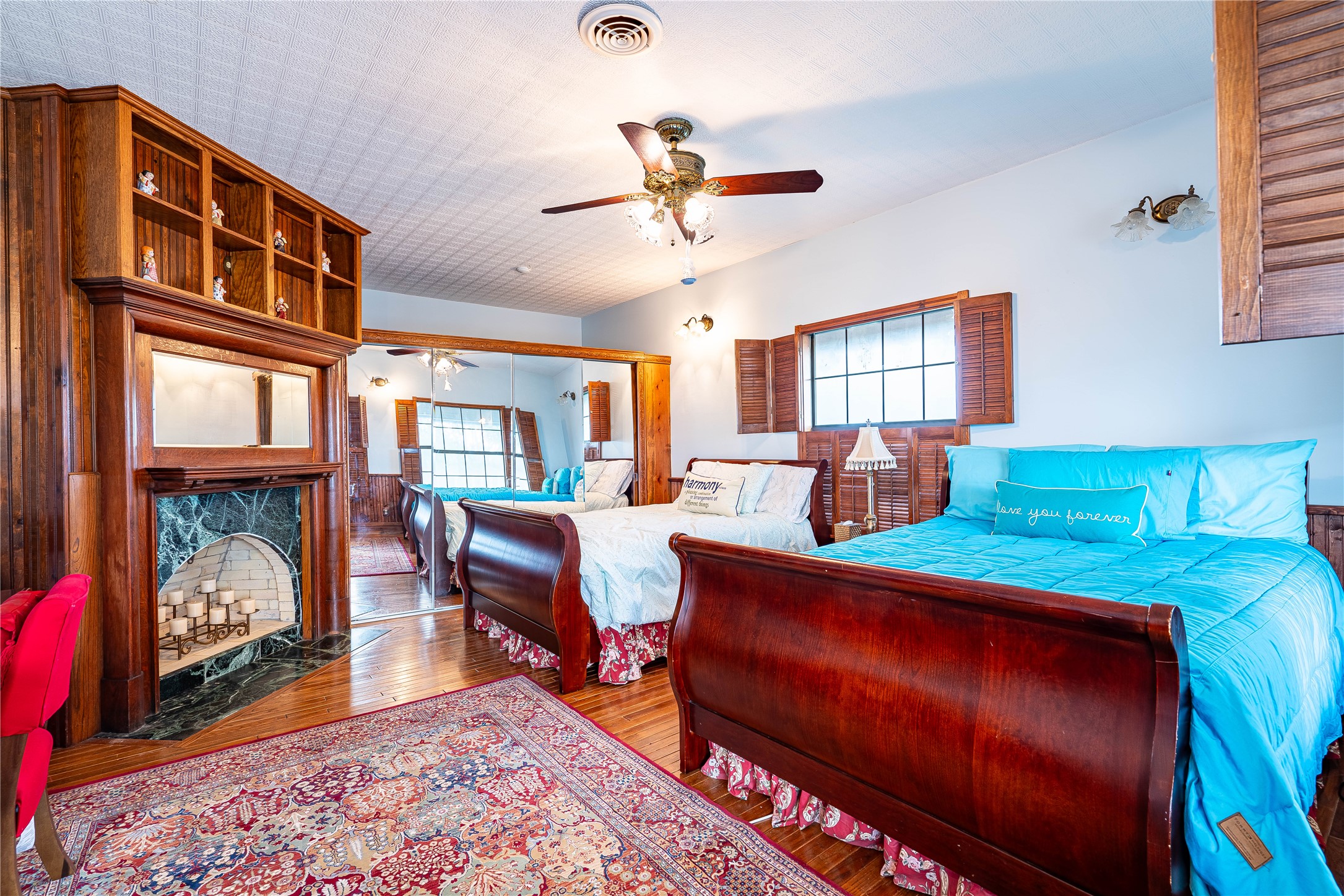 main property photo 30