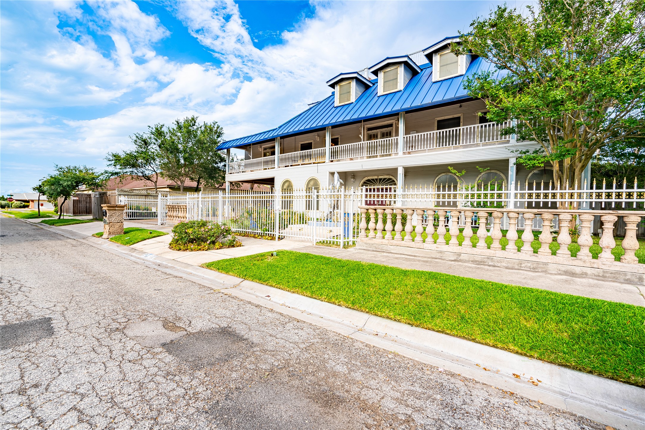 main property photo 38