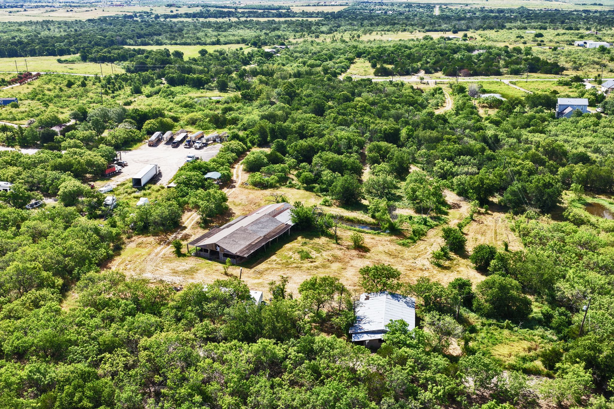 main property photo 9