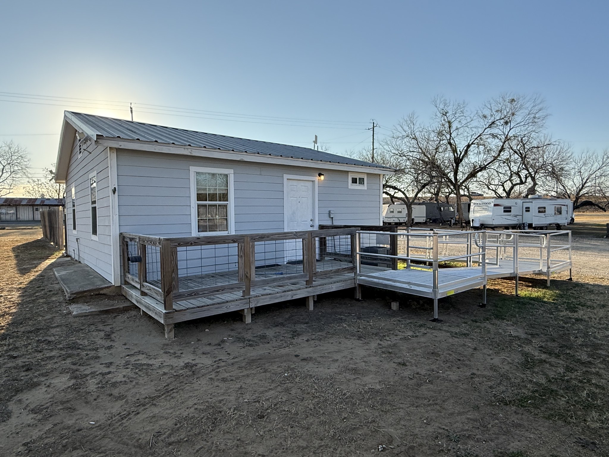 main property photo 11