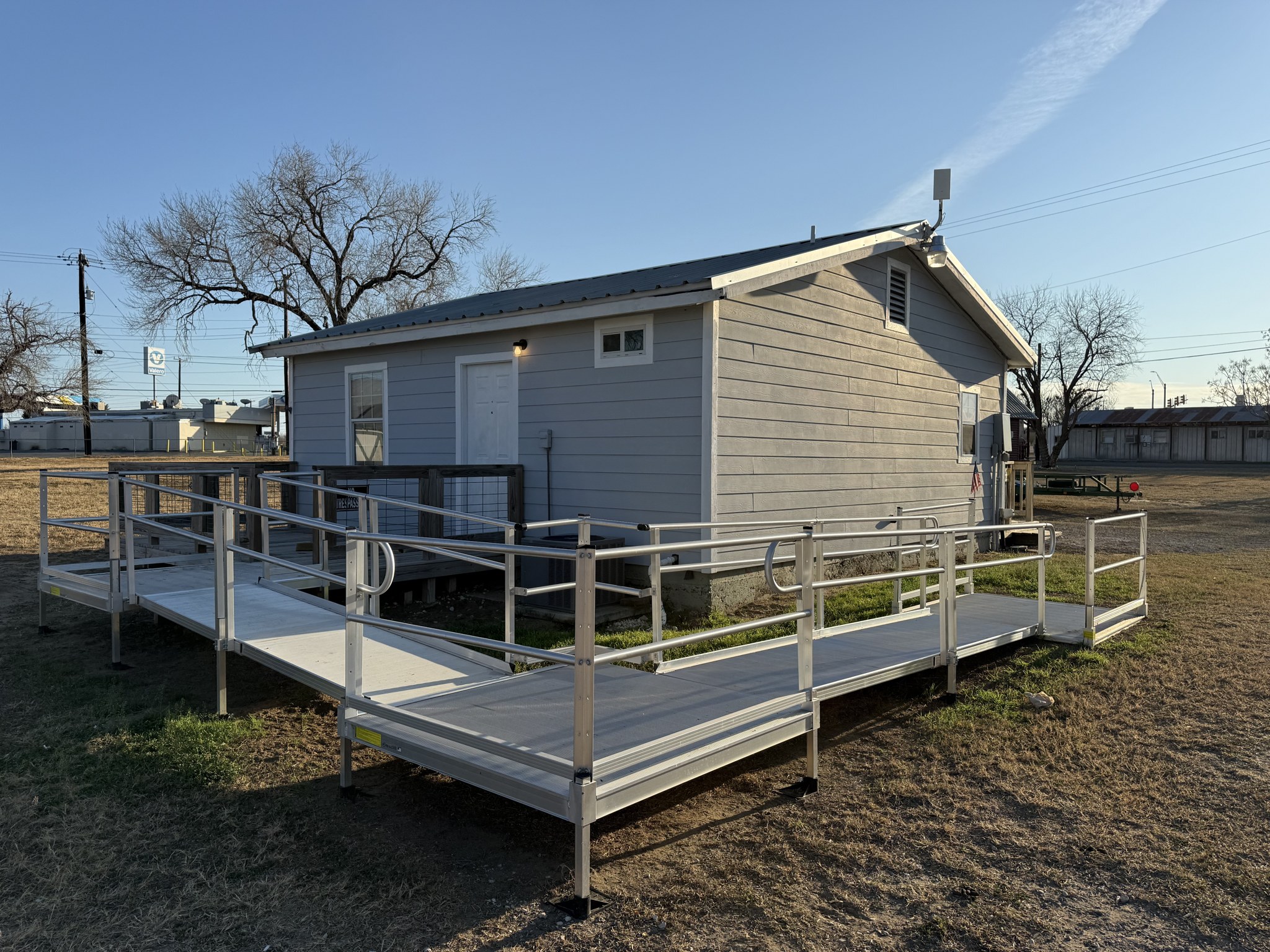 main property photo 14