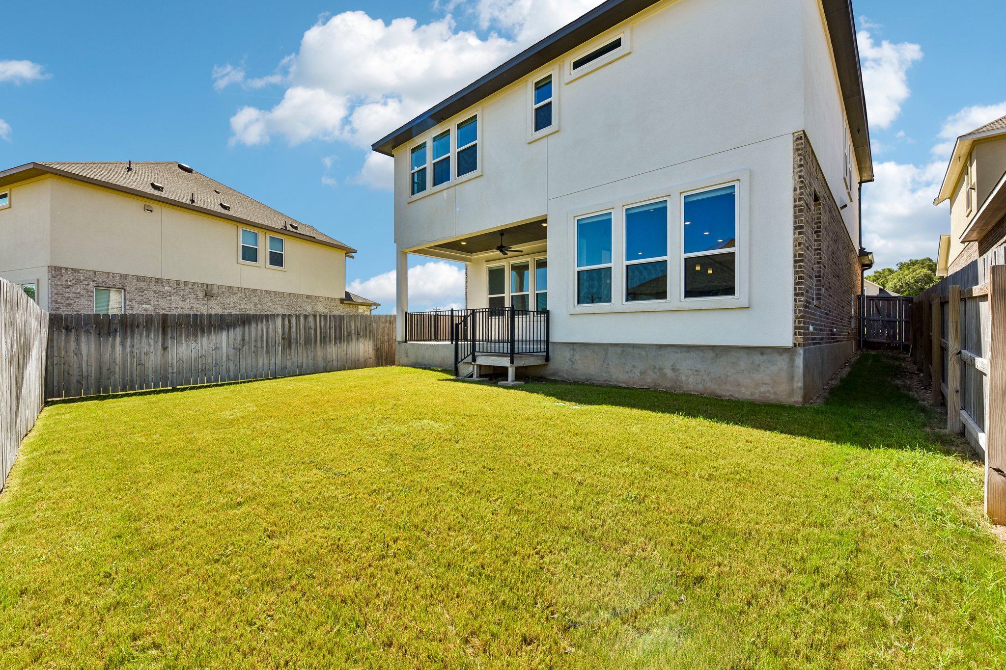 main property photo 39
