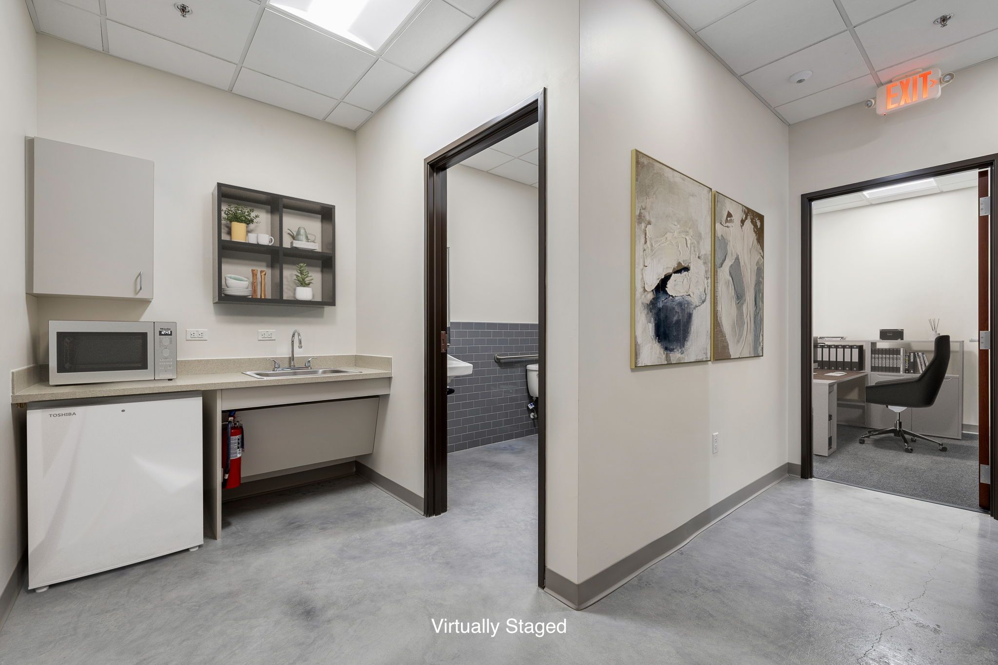 main property photo 12