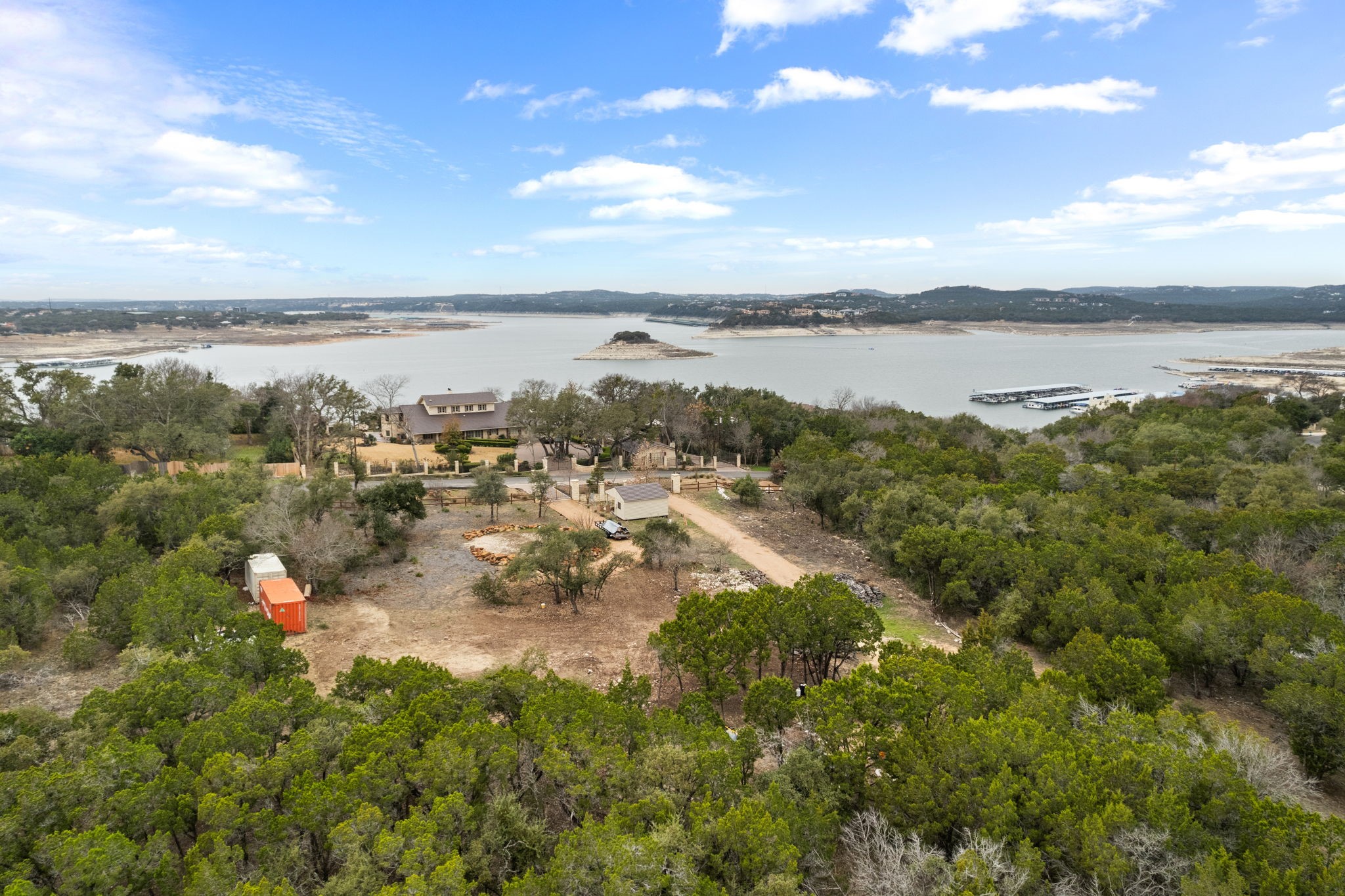 main property photo 10