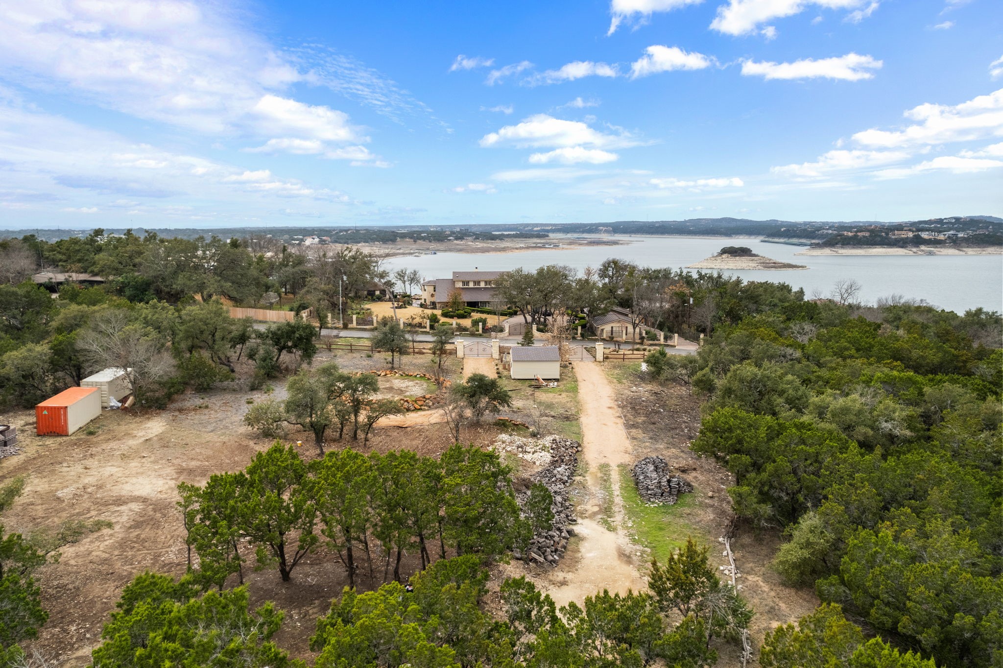 main property photo 13