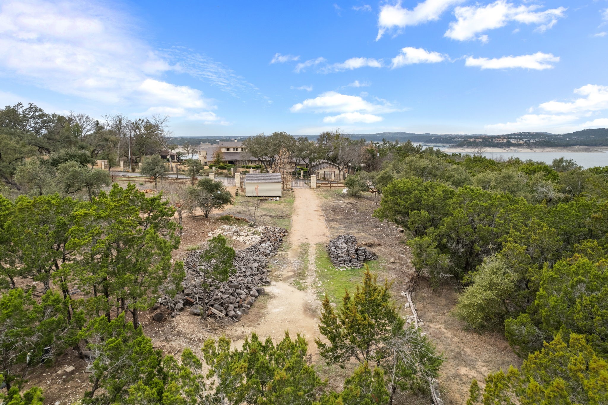 main property photo 27