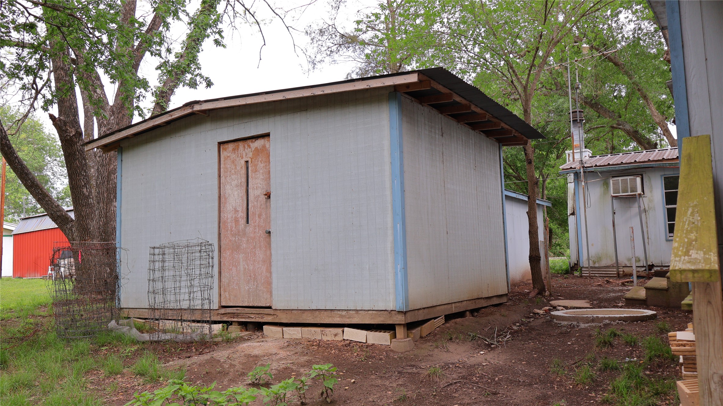 main property photo 18
