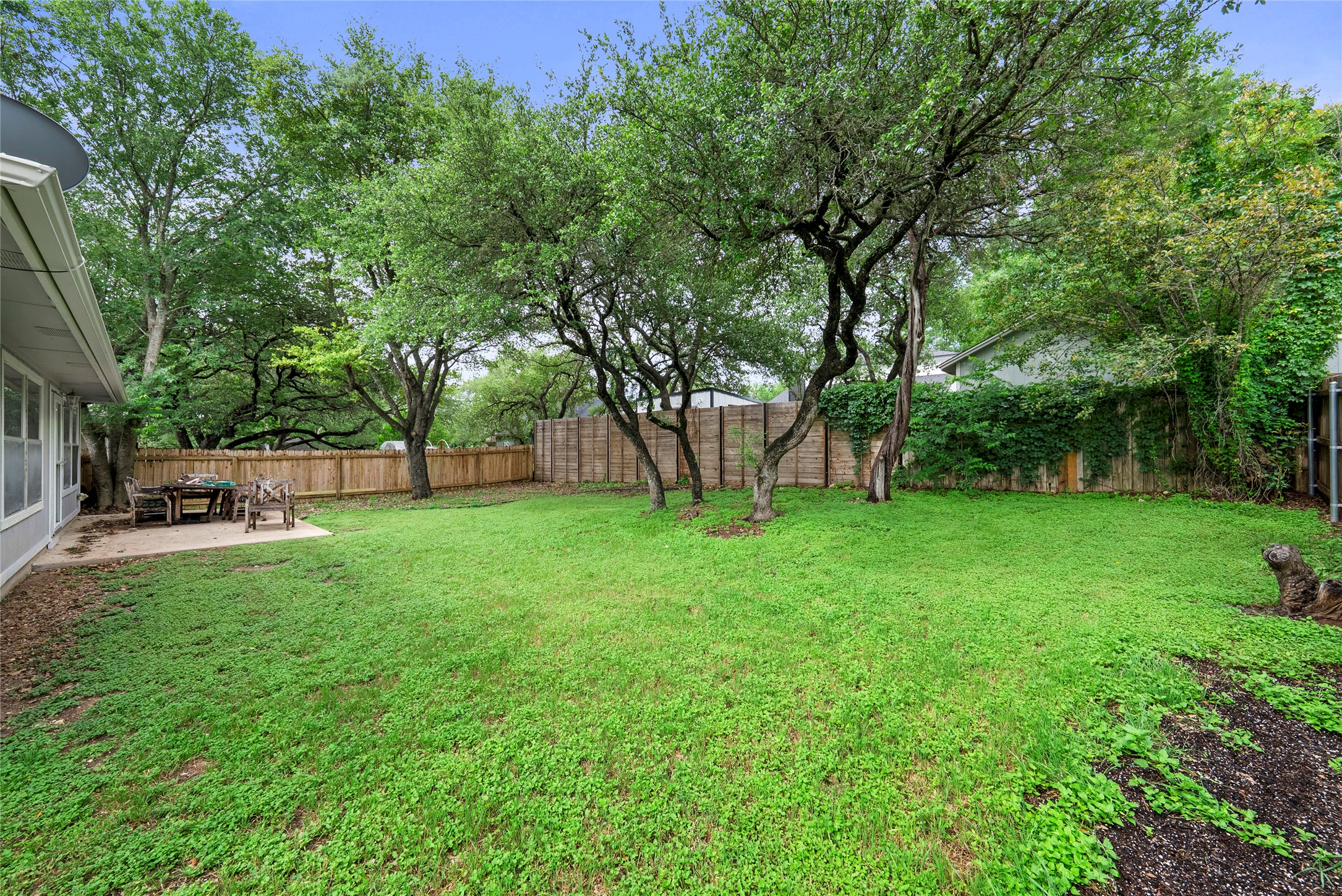 main property photo 26