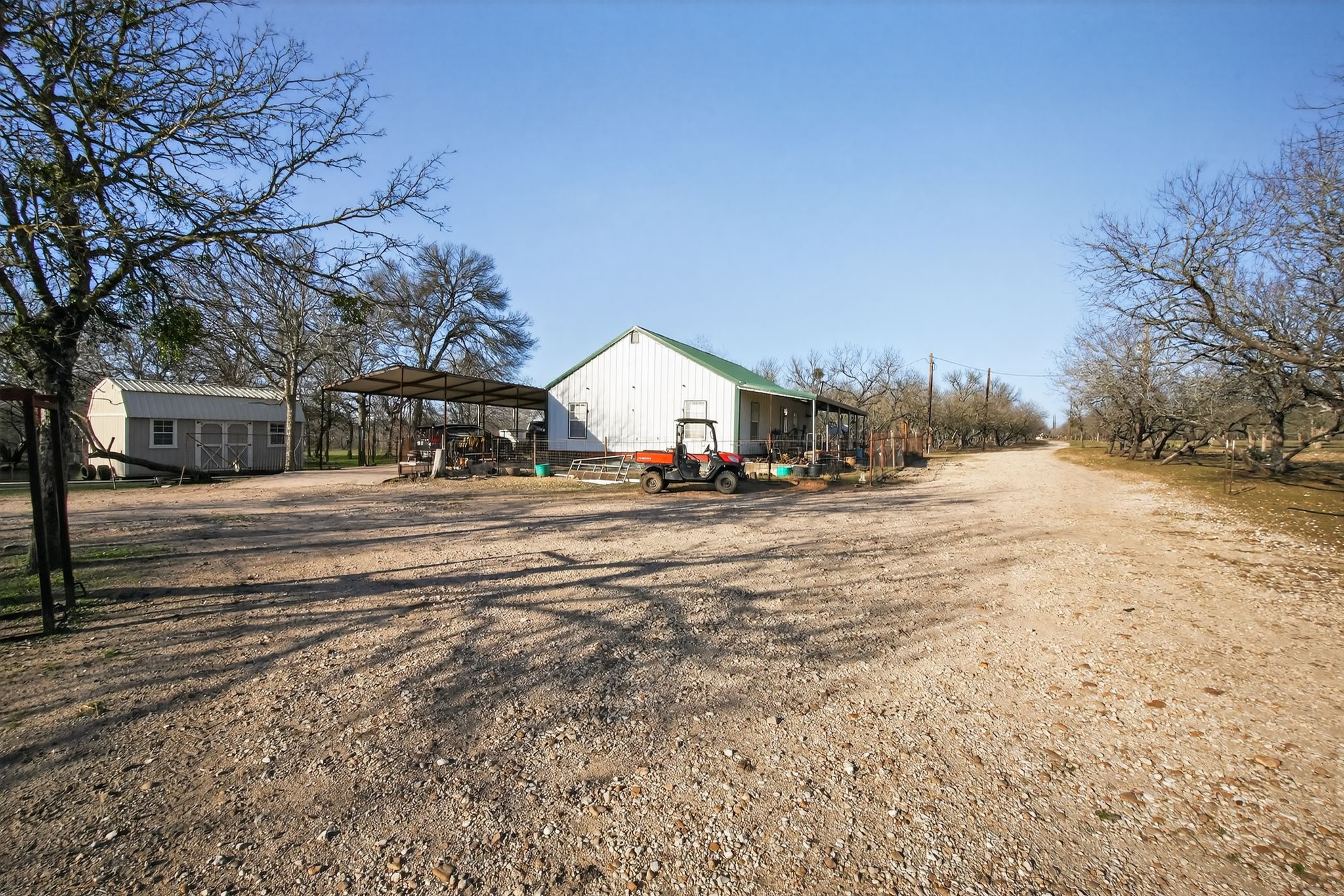 main property photo 13