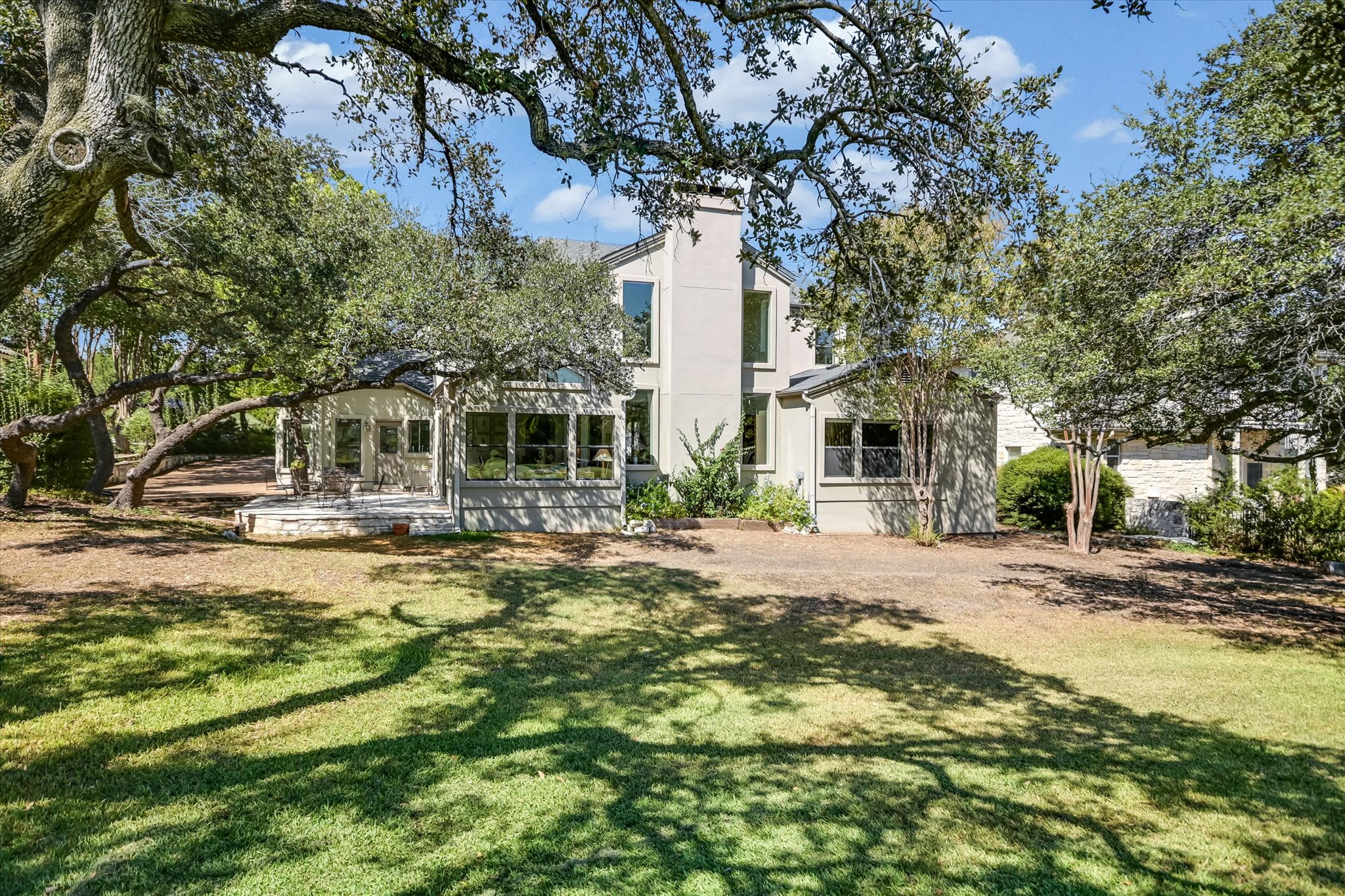 main property photo 19