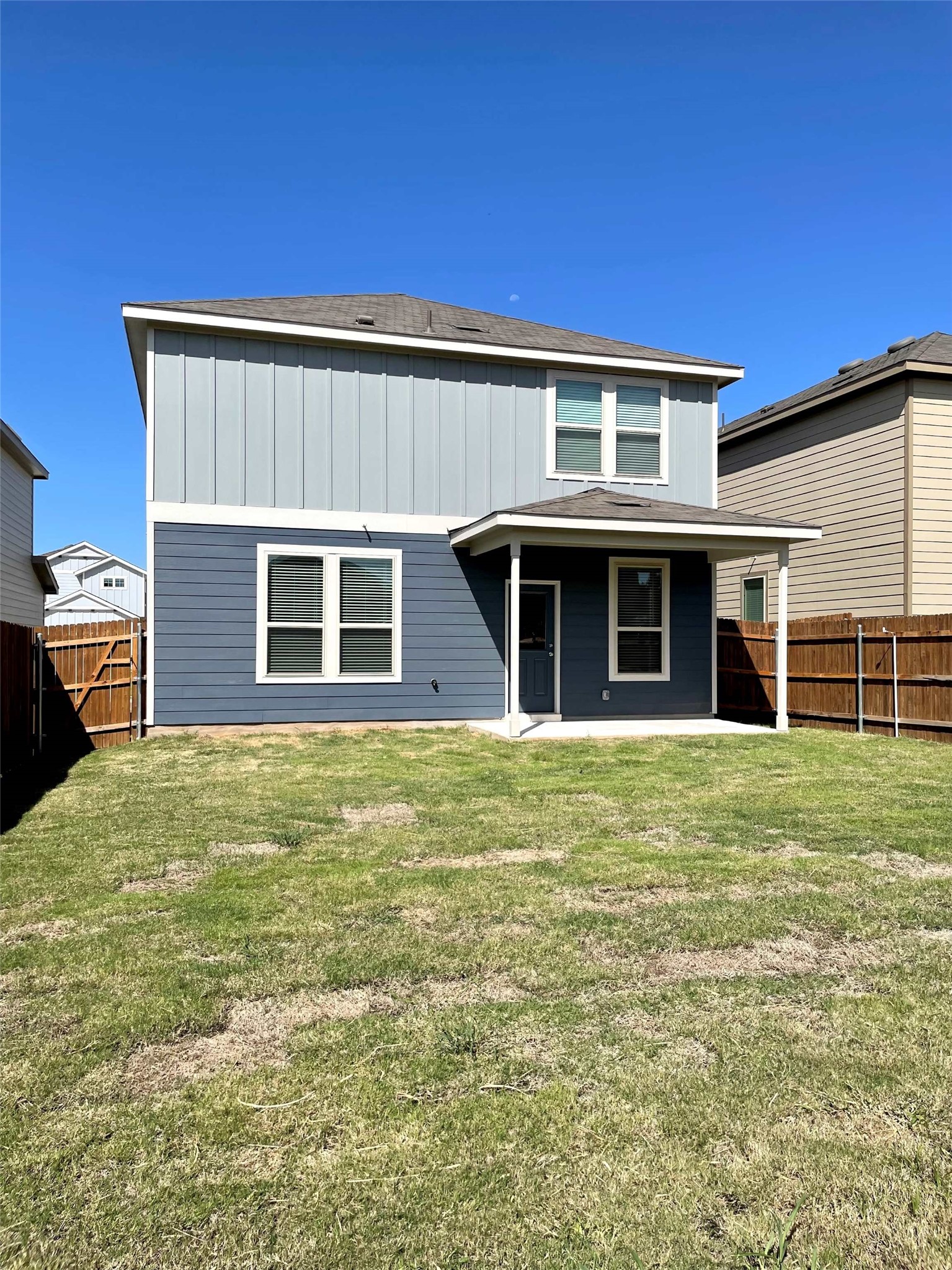 main property photo 20
