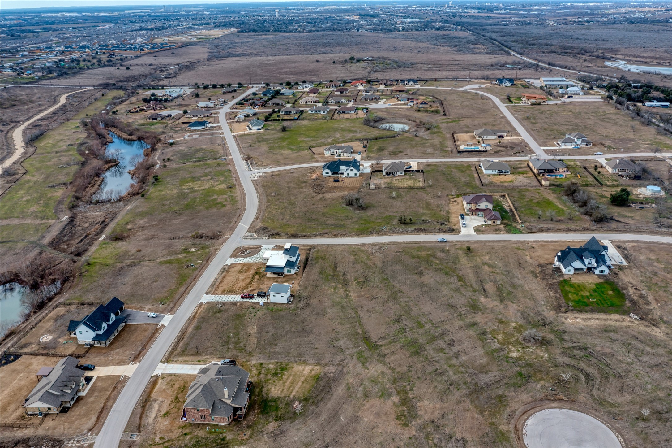 main property photo 3