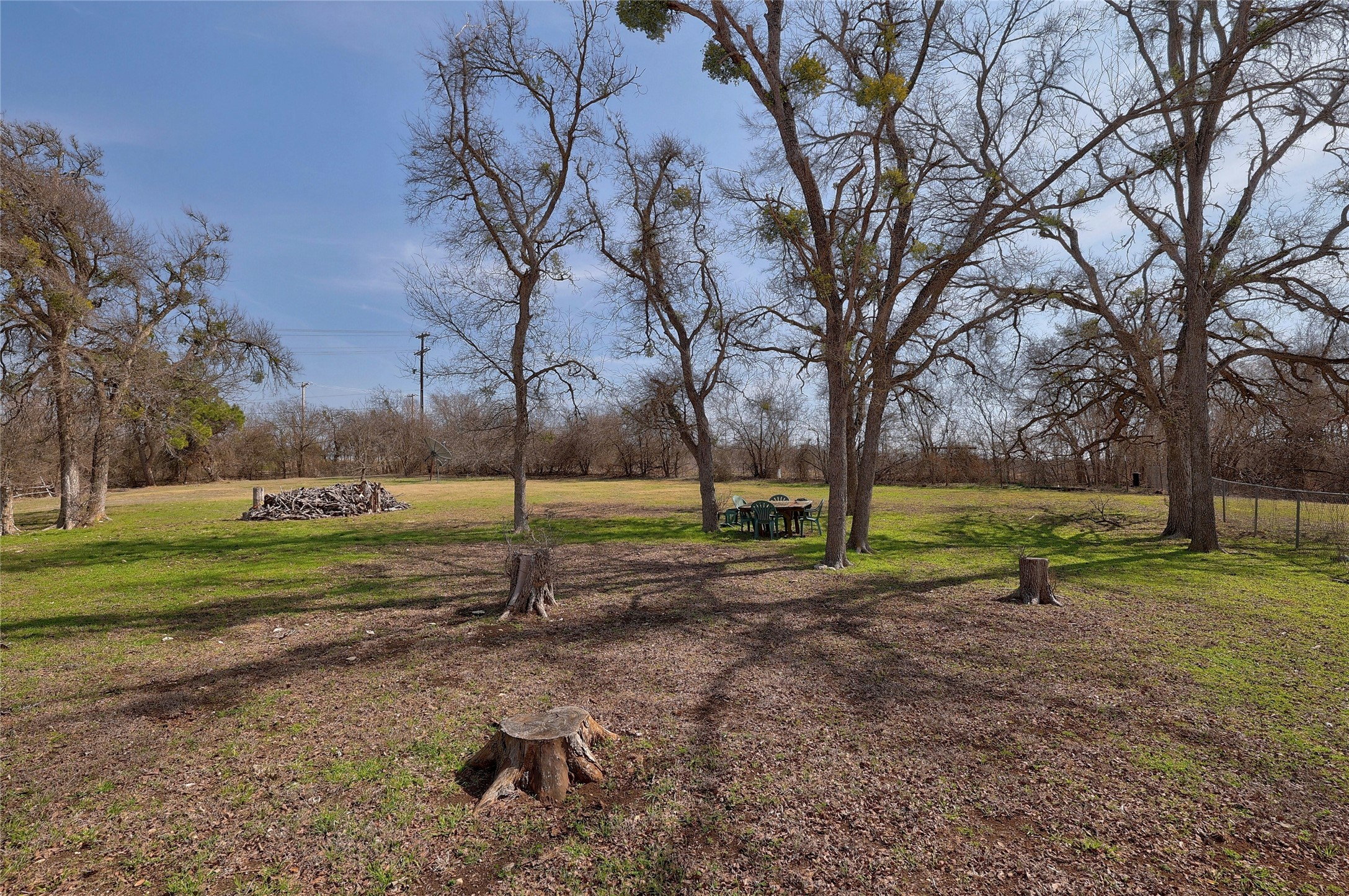 main property photo 16
