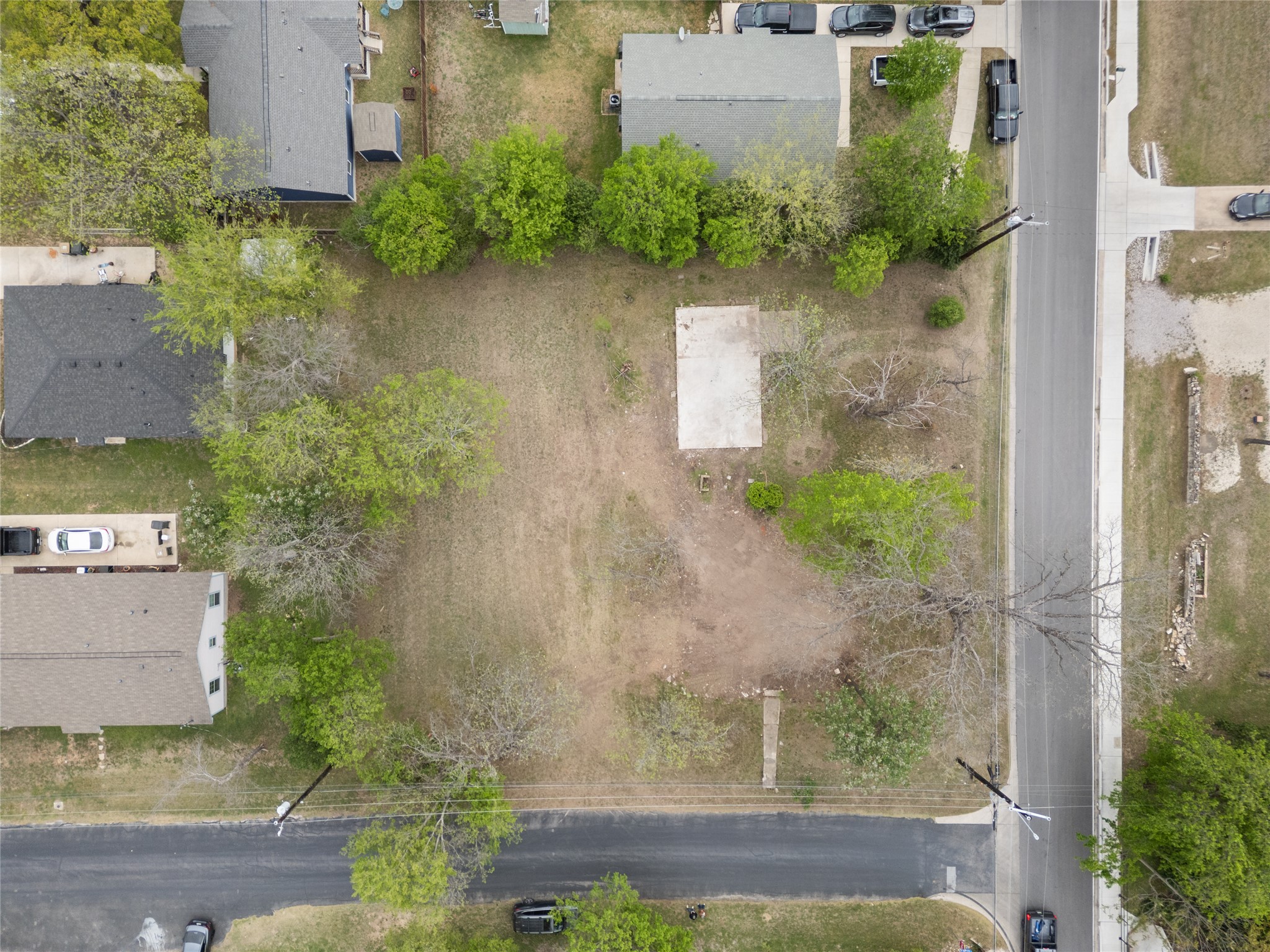 main property photo 13