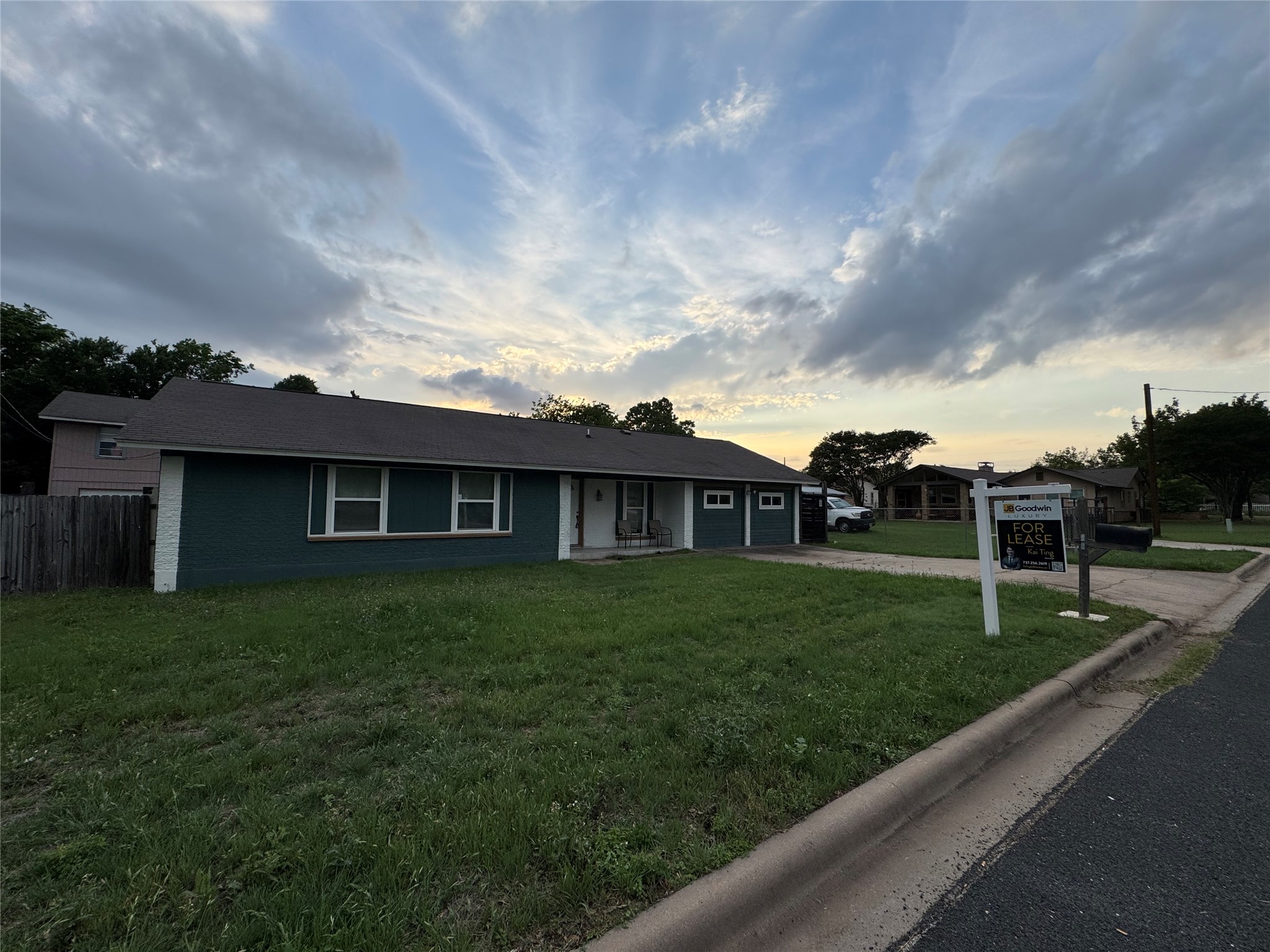 main property photo 4