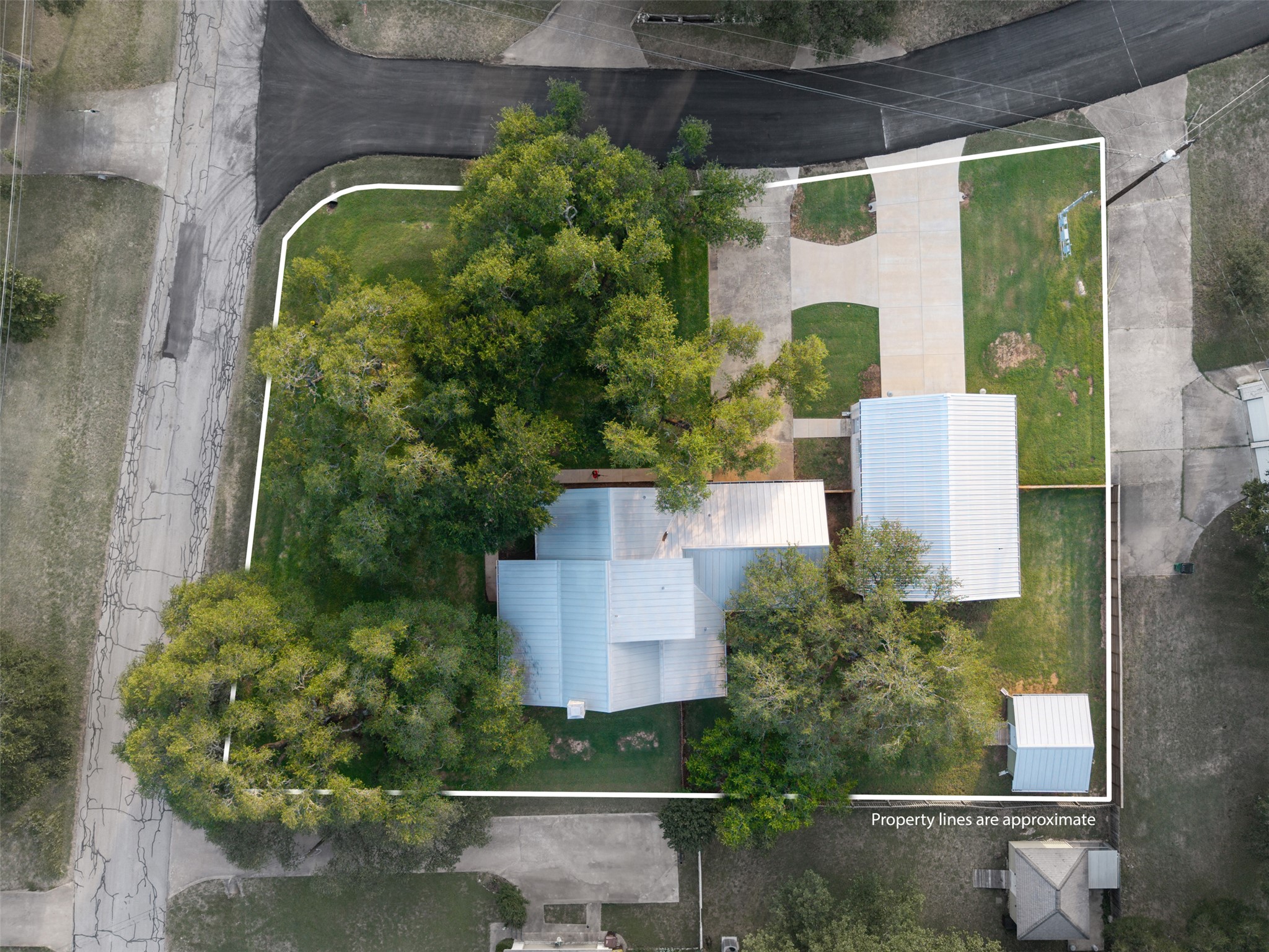 main property photo 7