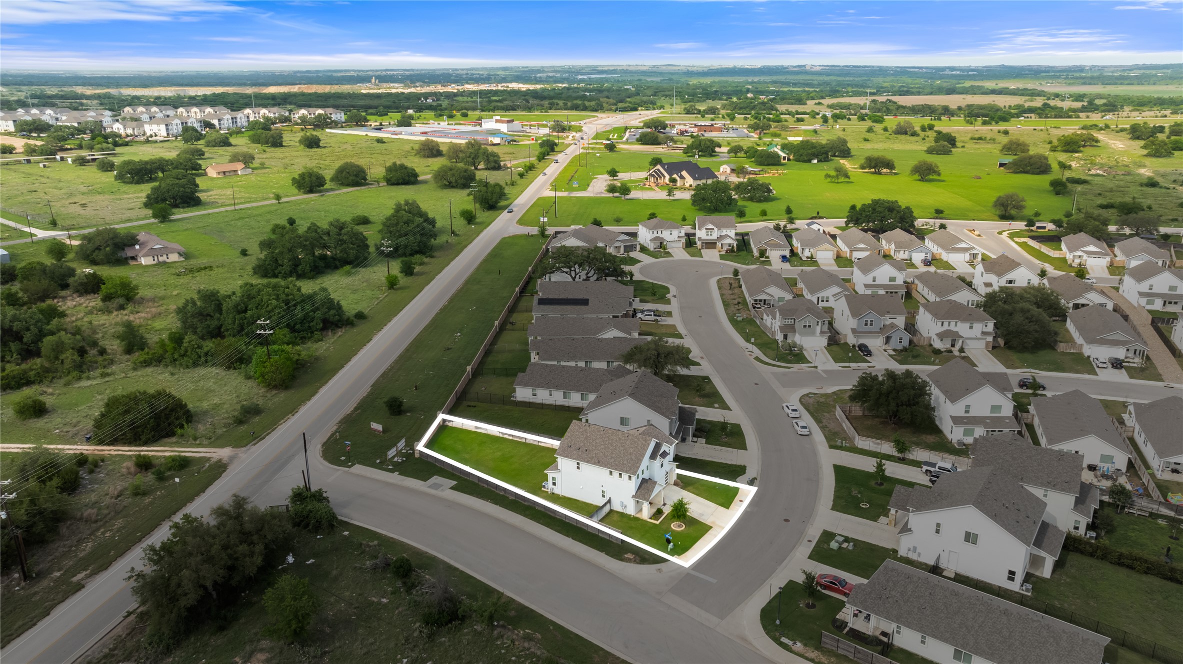 main property photo 4