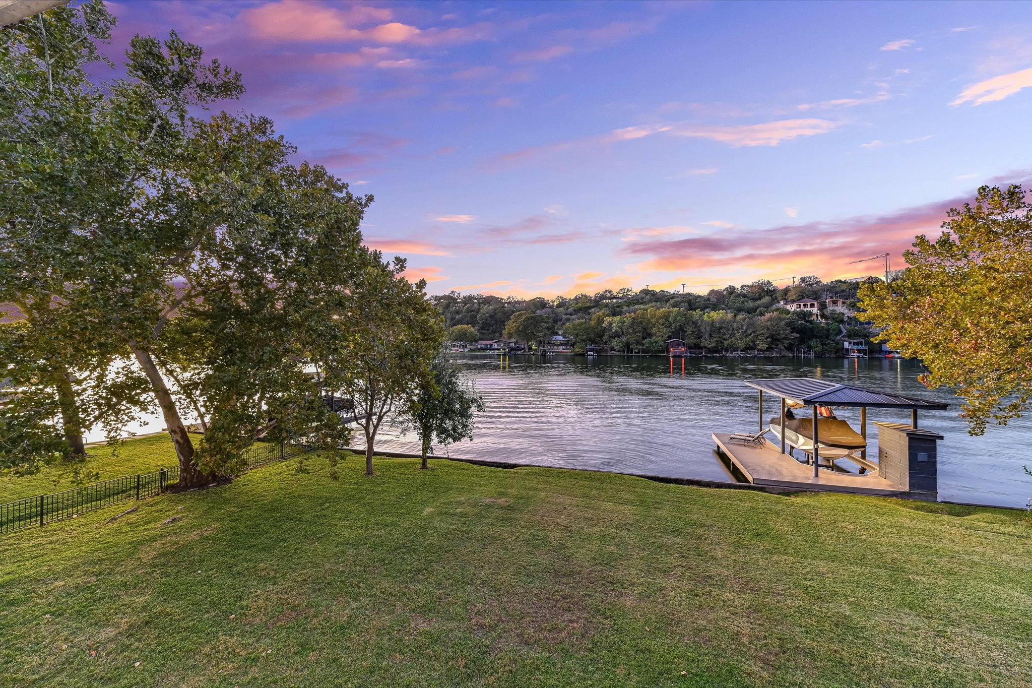 main property photo 12