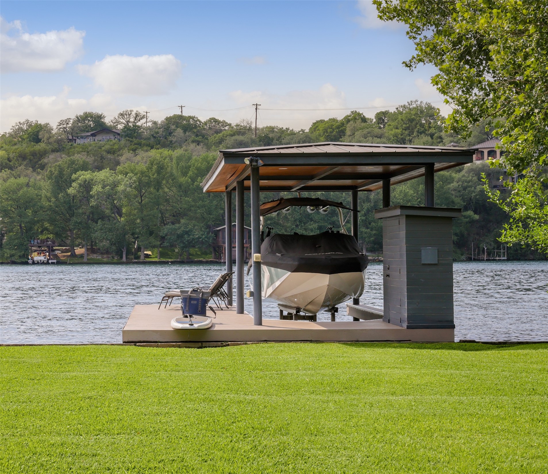 main property photo 27