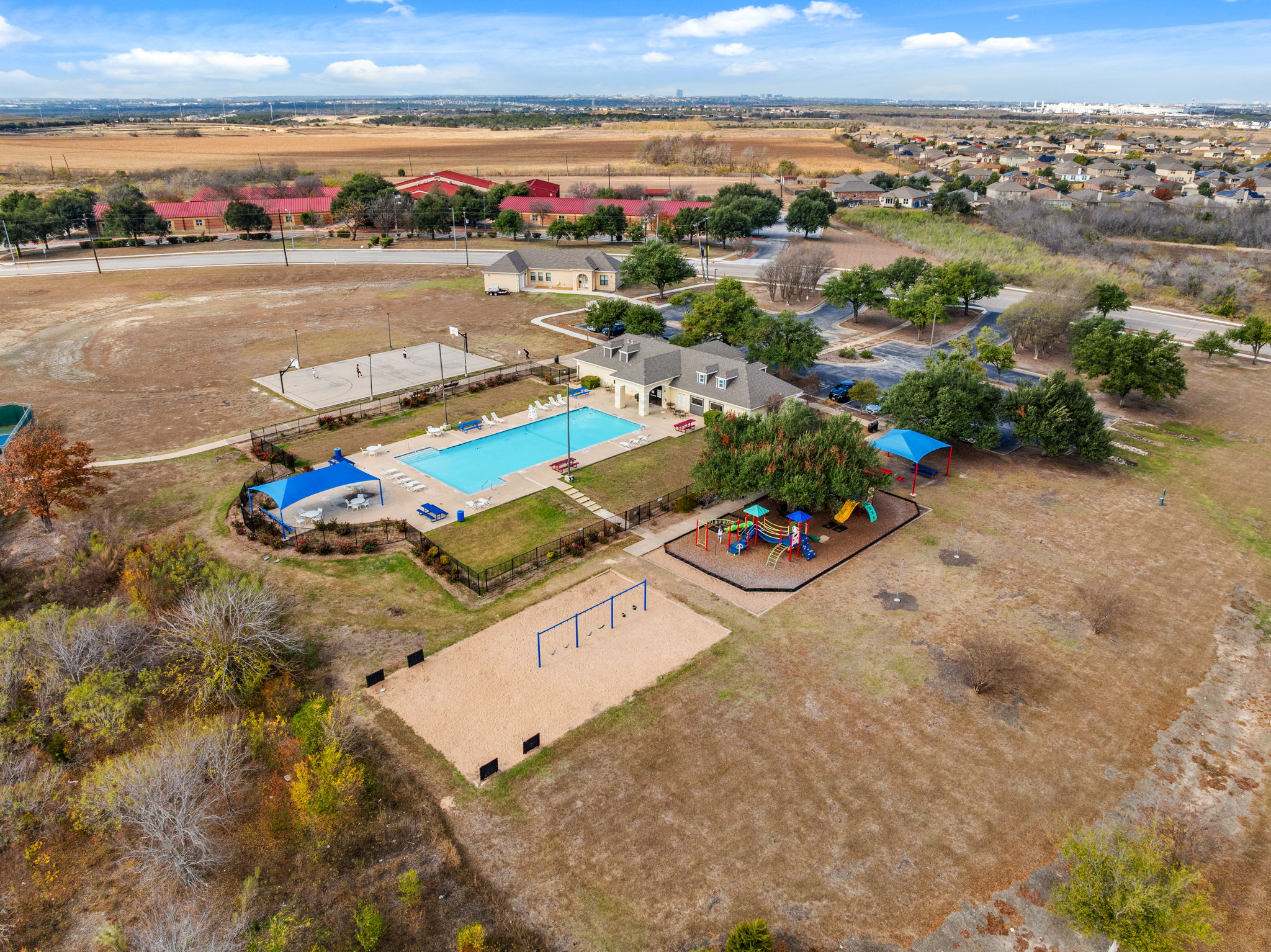 main property photo 19