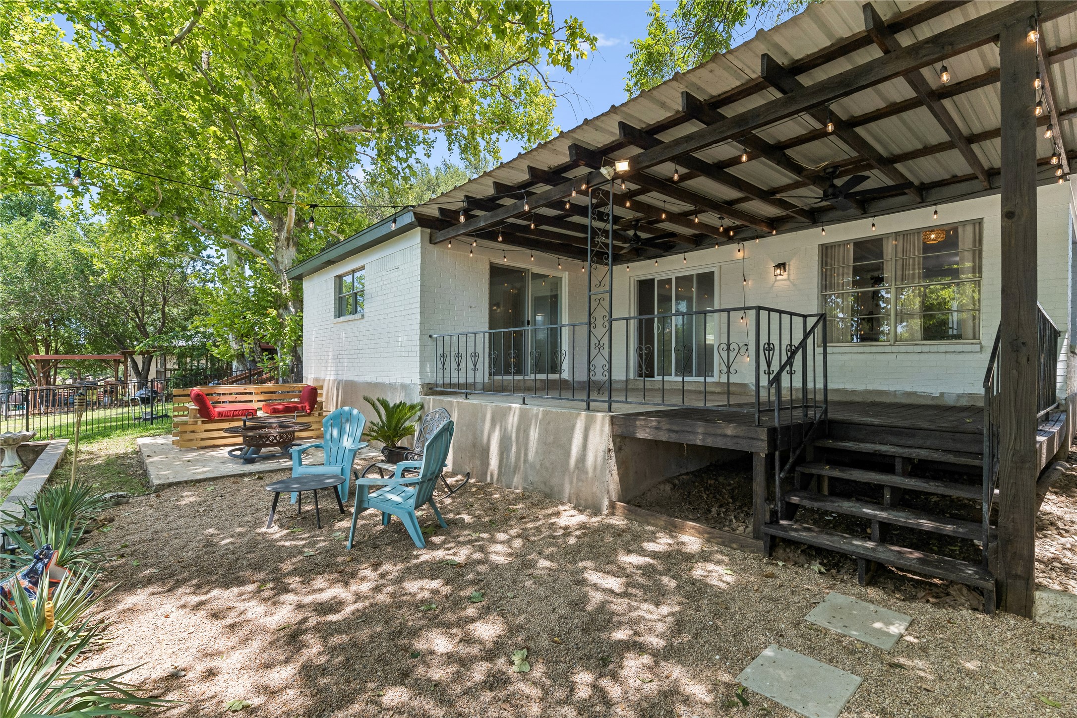 main property photo 27