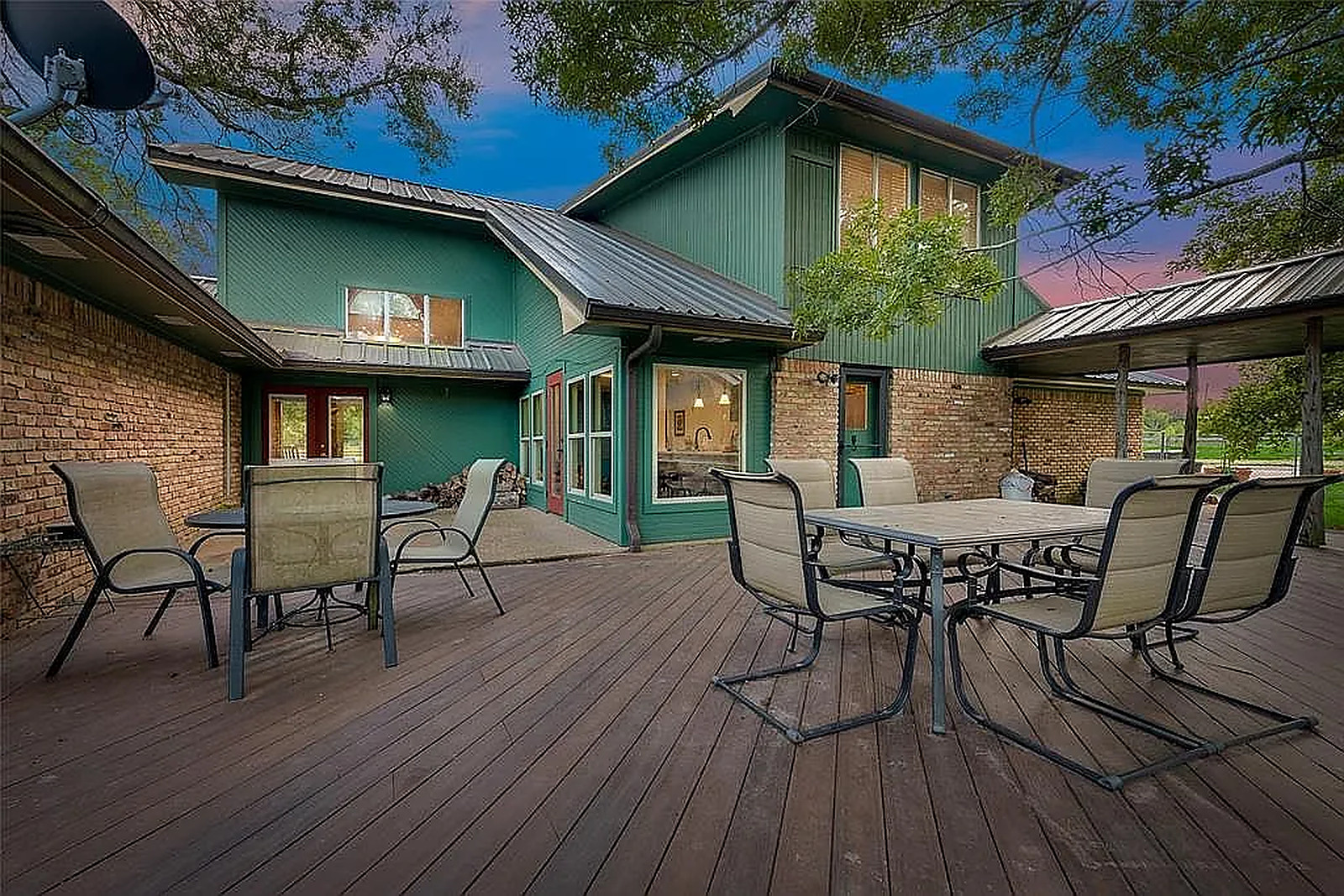 main property photo 17