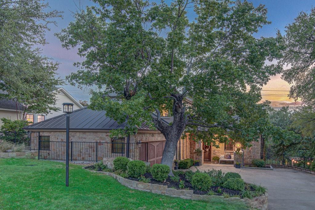 main property photo 37
