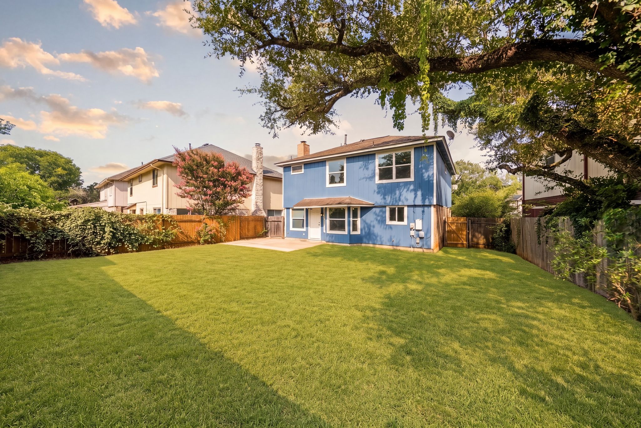 main property photo 6