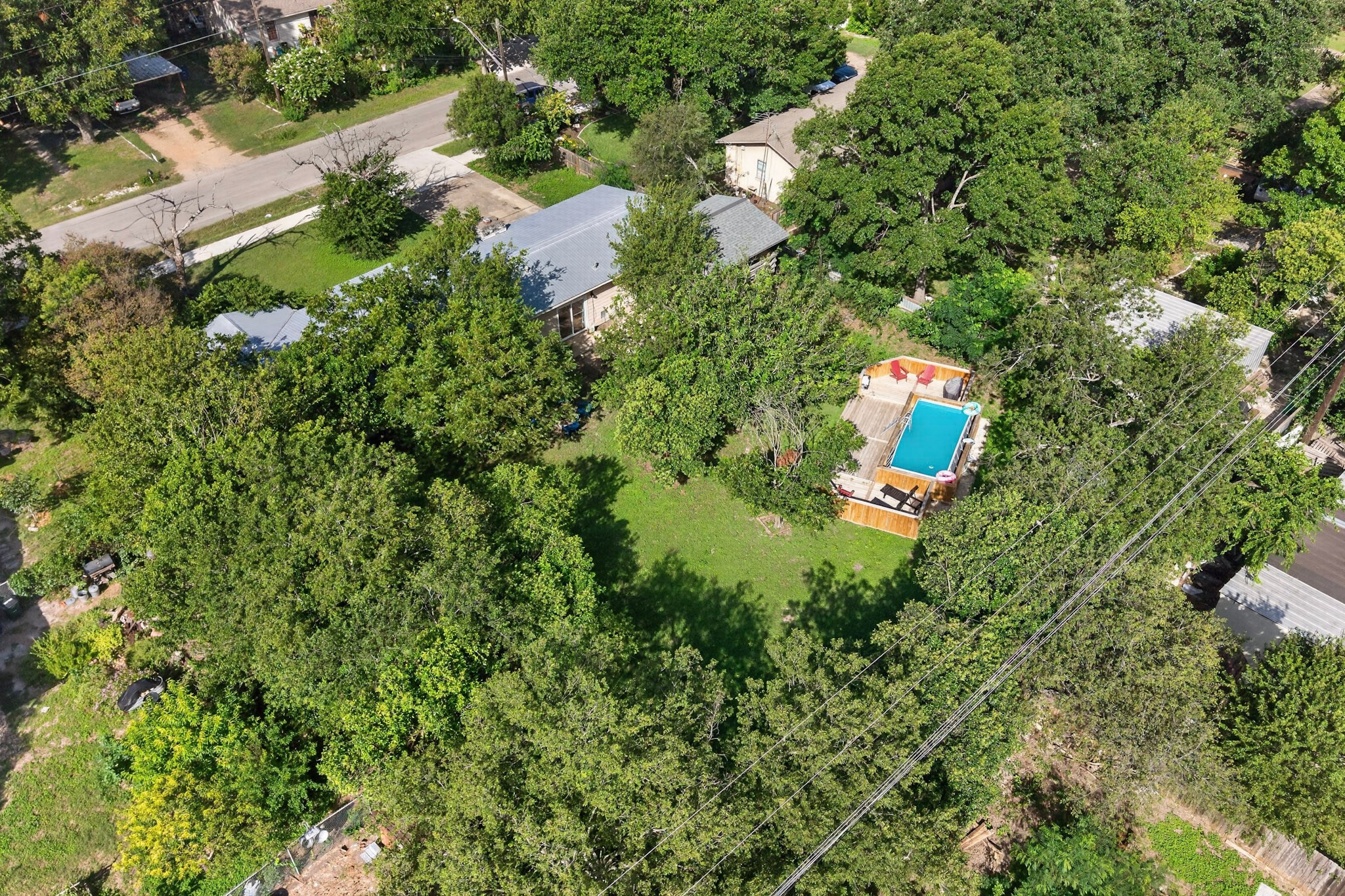 main property photo 32
