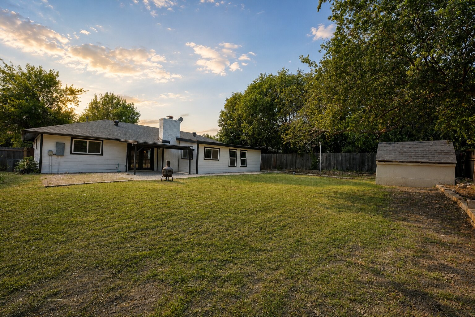 main property photo 30